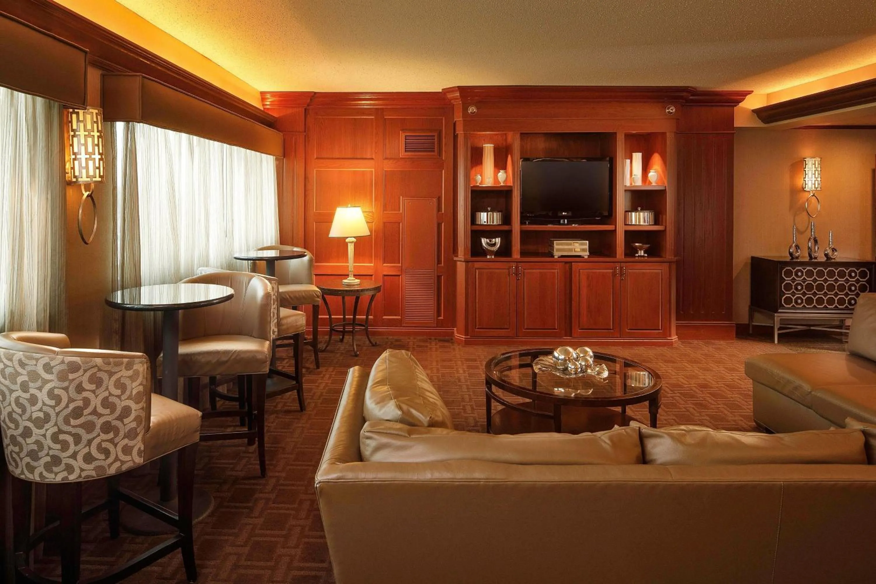Lounge or bar in Sheraton Sioux Falls Hotel & Convention Center