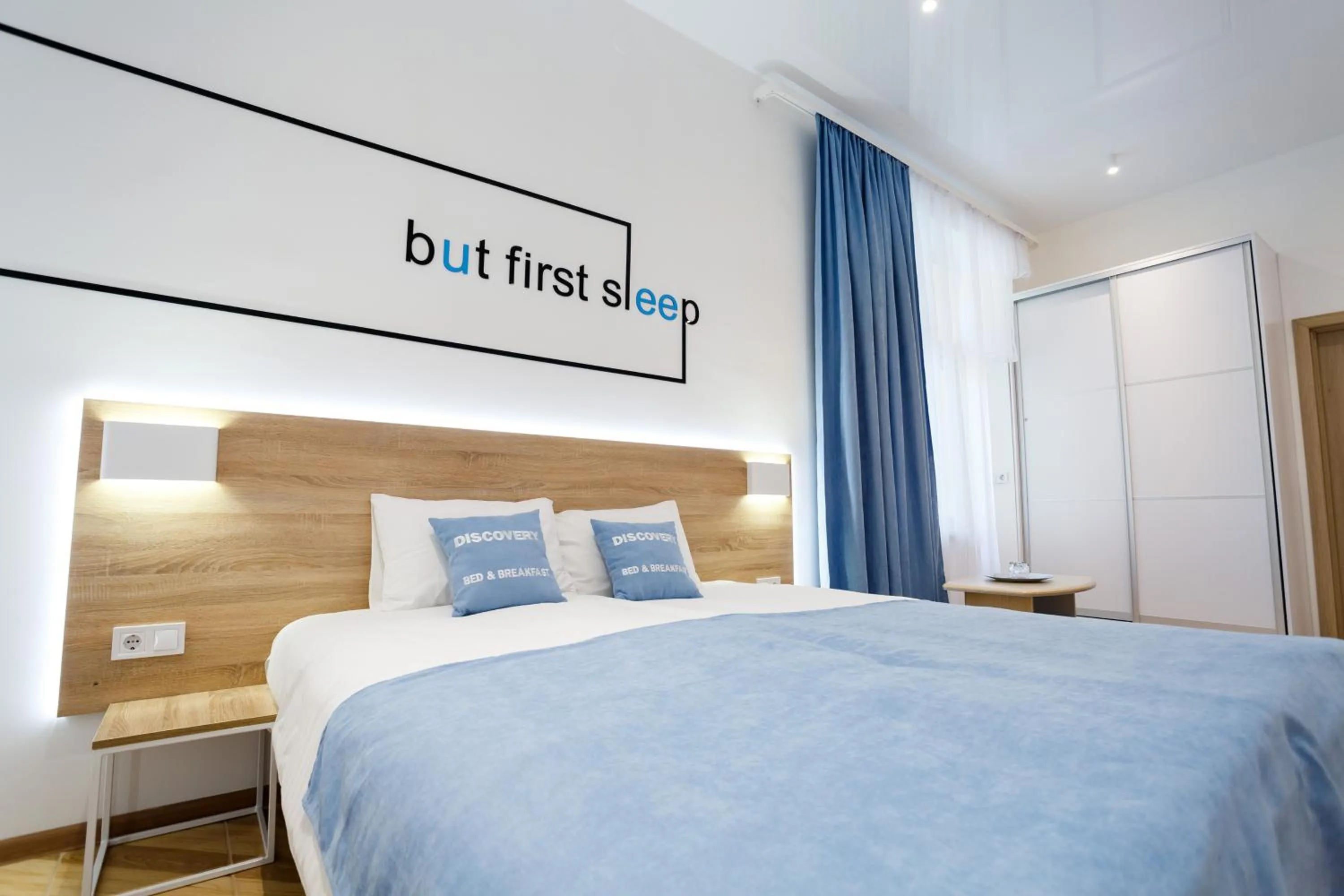 Triple Room in Discovery Hotel