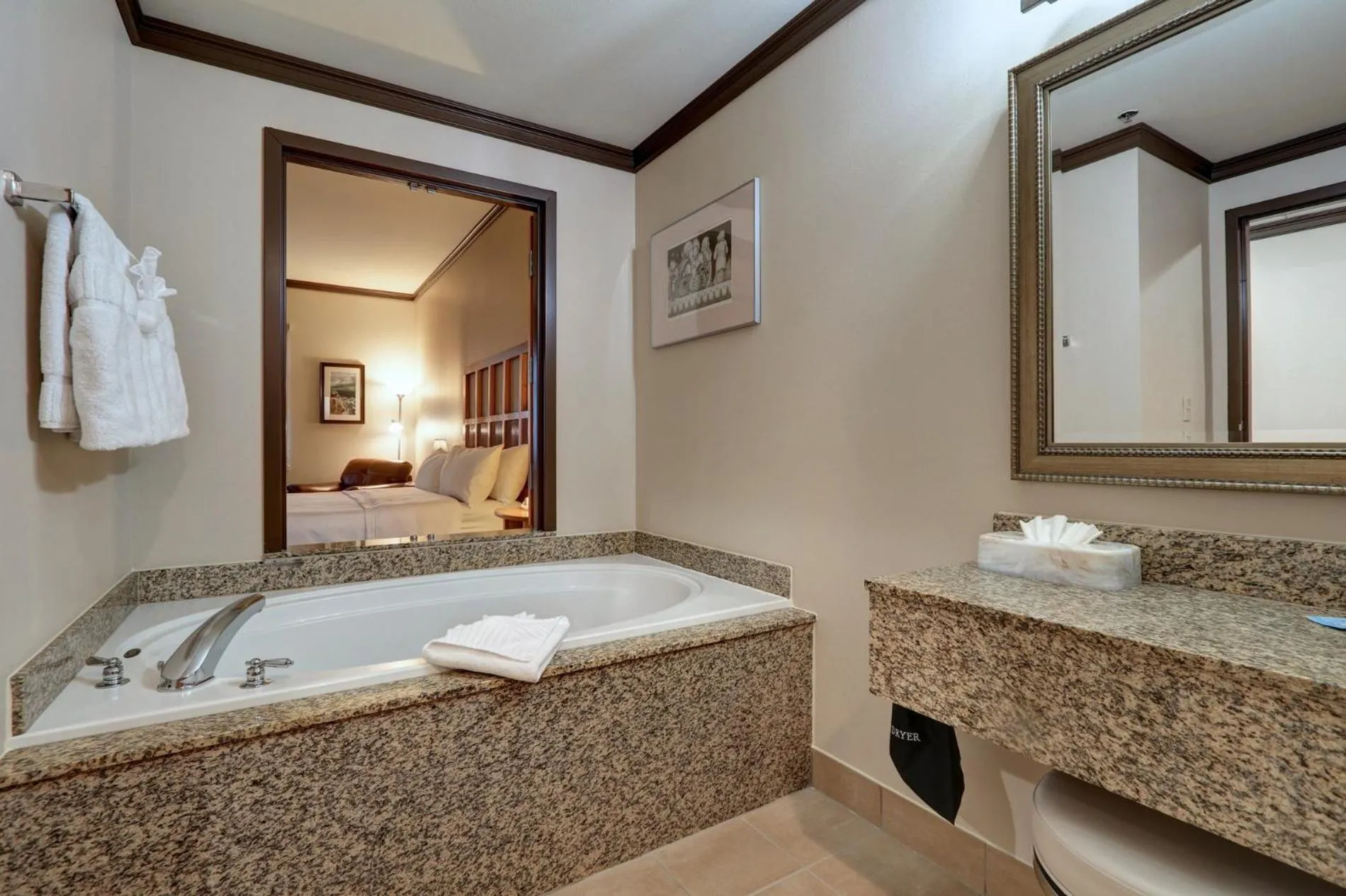 Bathroom, Bed in Dimond Center Hotel