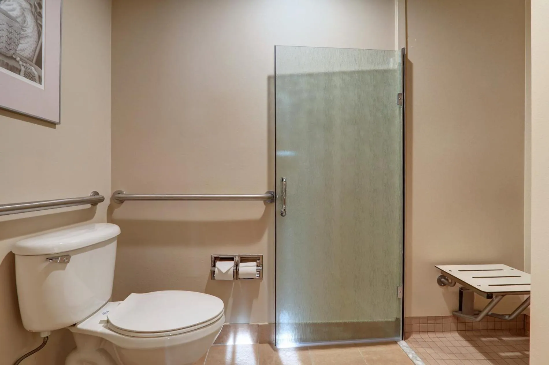 Toilet in Dimond Center Hotel