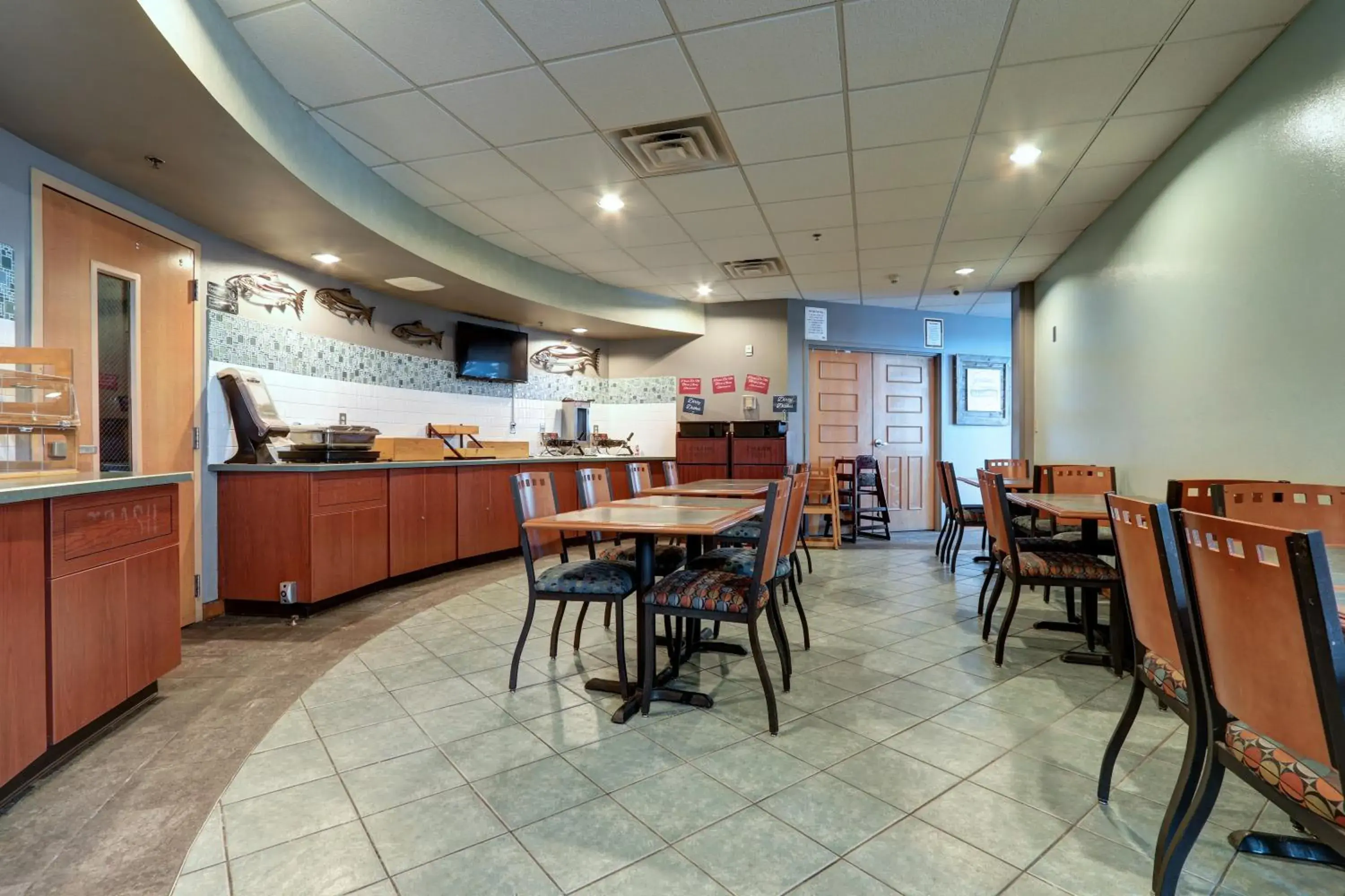 Buffet breakfast in Dimond Center Hotel Buffet breakfast in Dimond Center Hotel