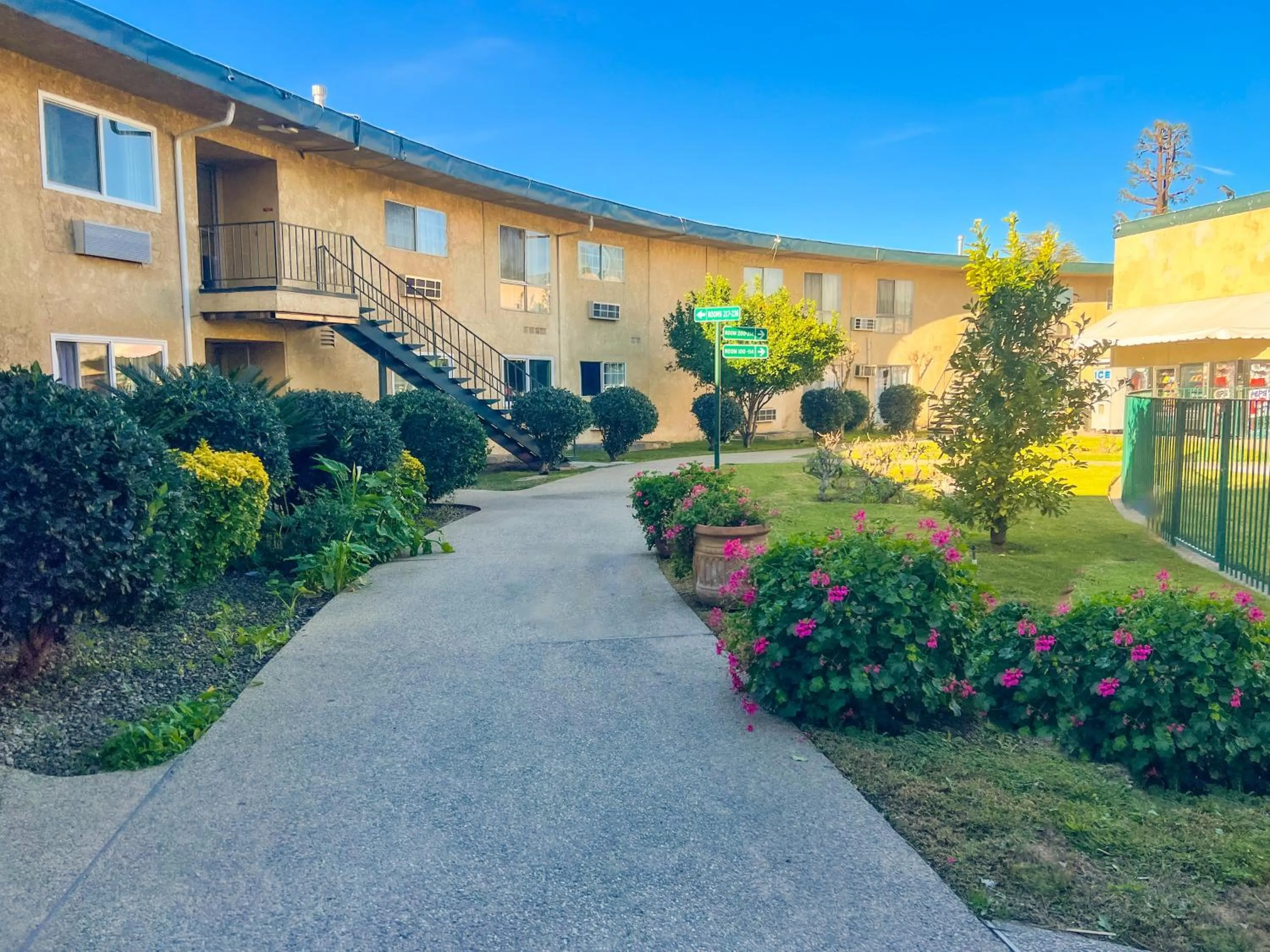 Property building in Hometown Inn North Hills