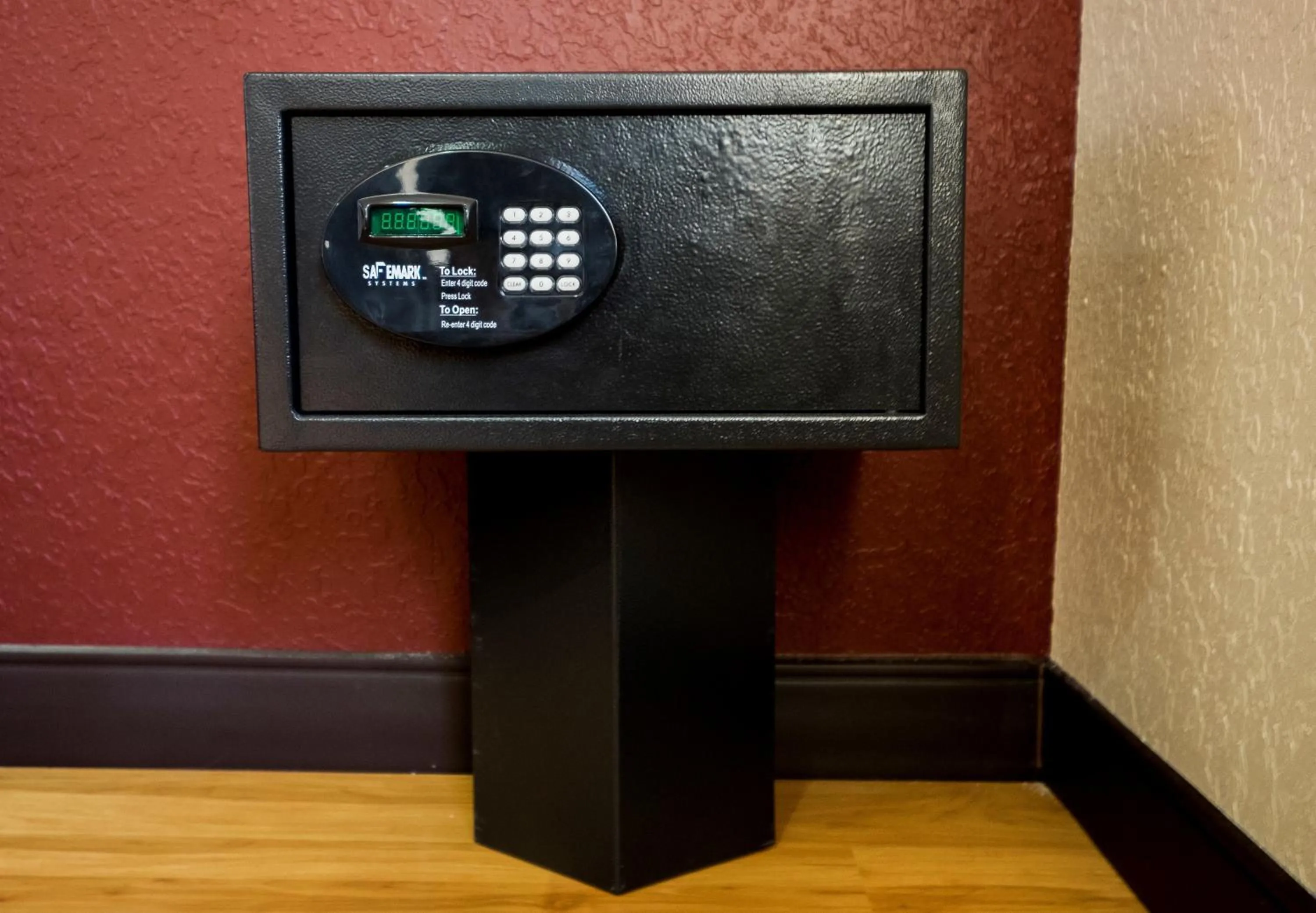 Bedroom in Red Roof Inn Ocala
