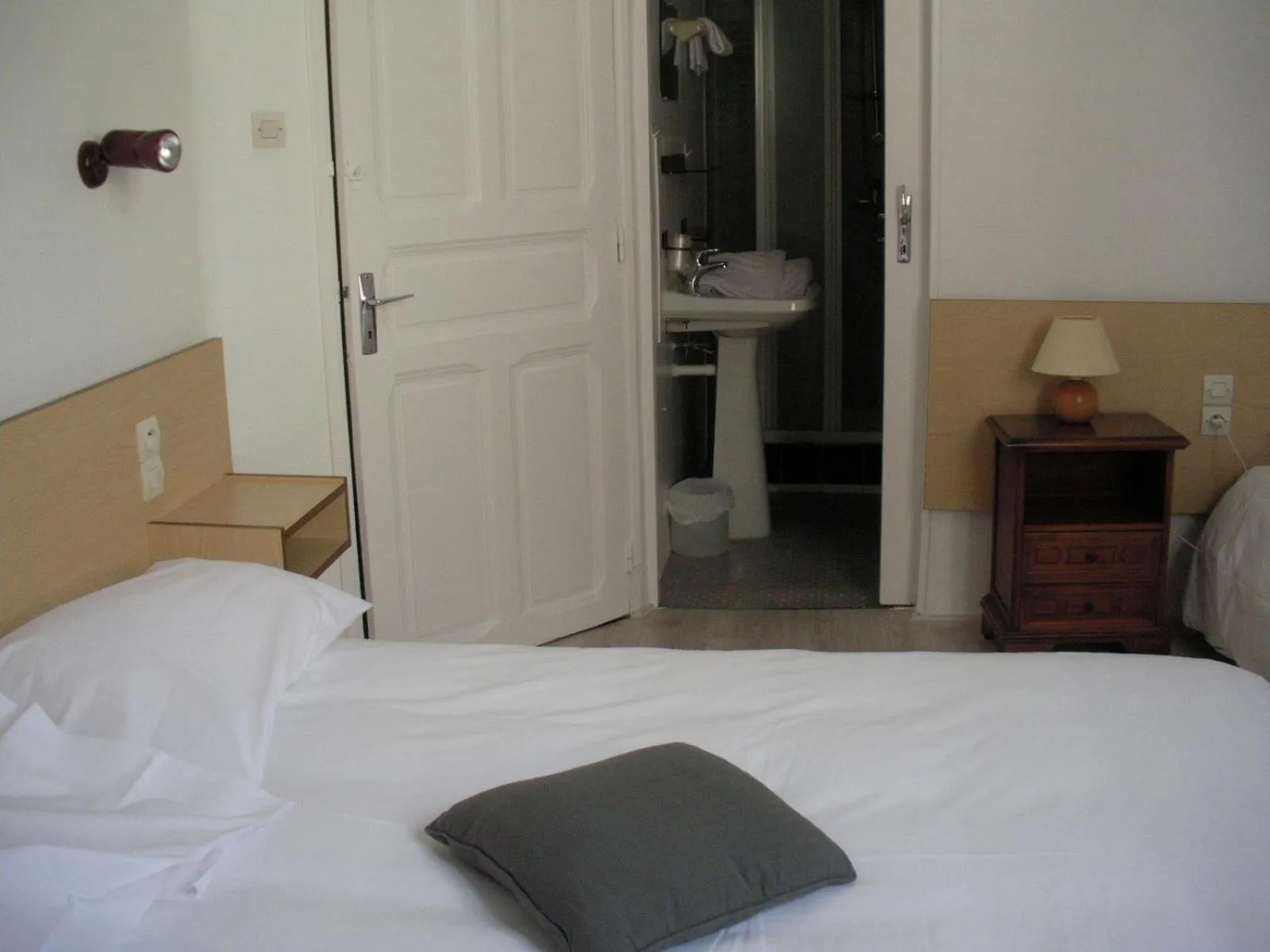 Photo of the whole room in Hotel De La Poste