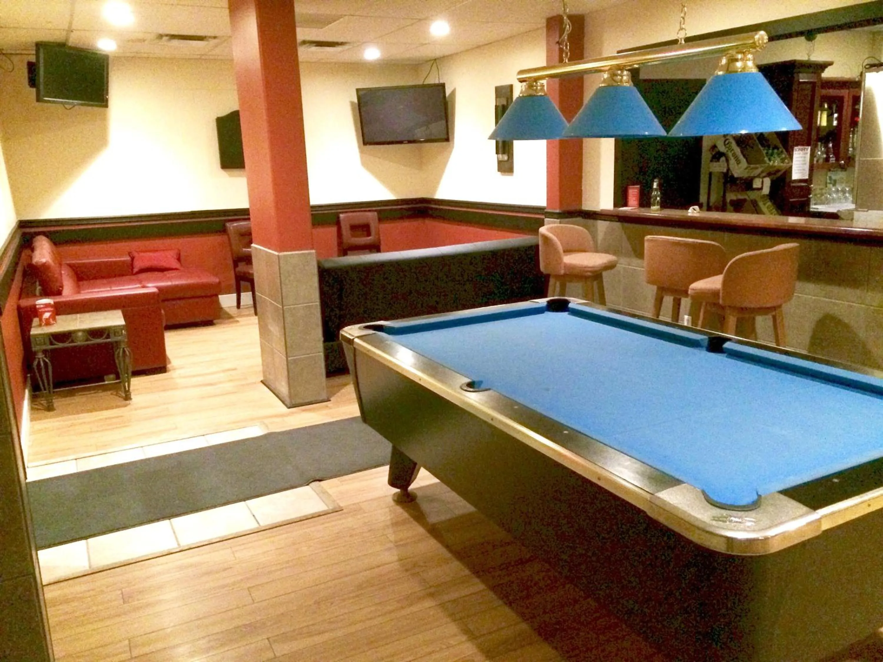 Billiard in Barriere Motor Inn-BMI