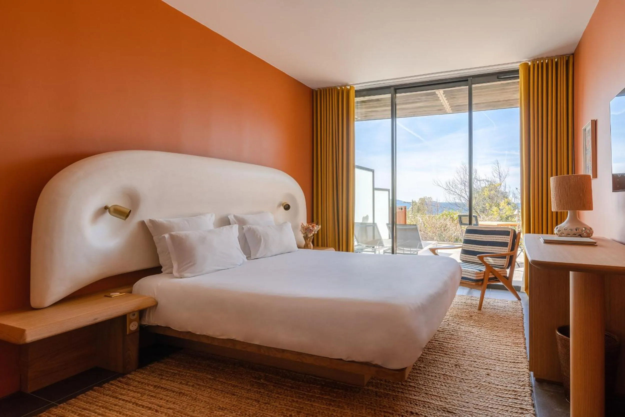 Patio, Bed in Les Terrasses du Bailli