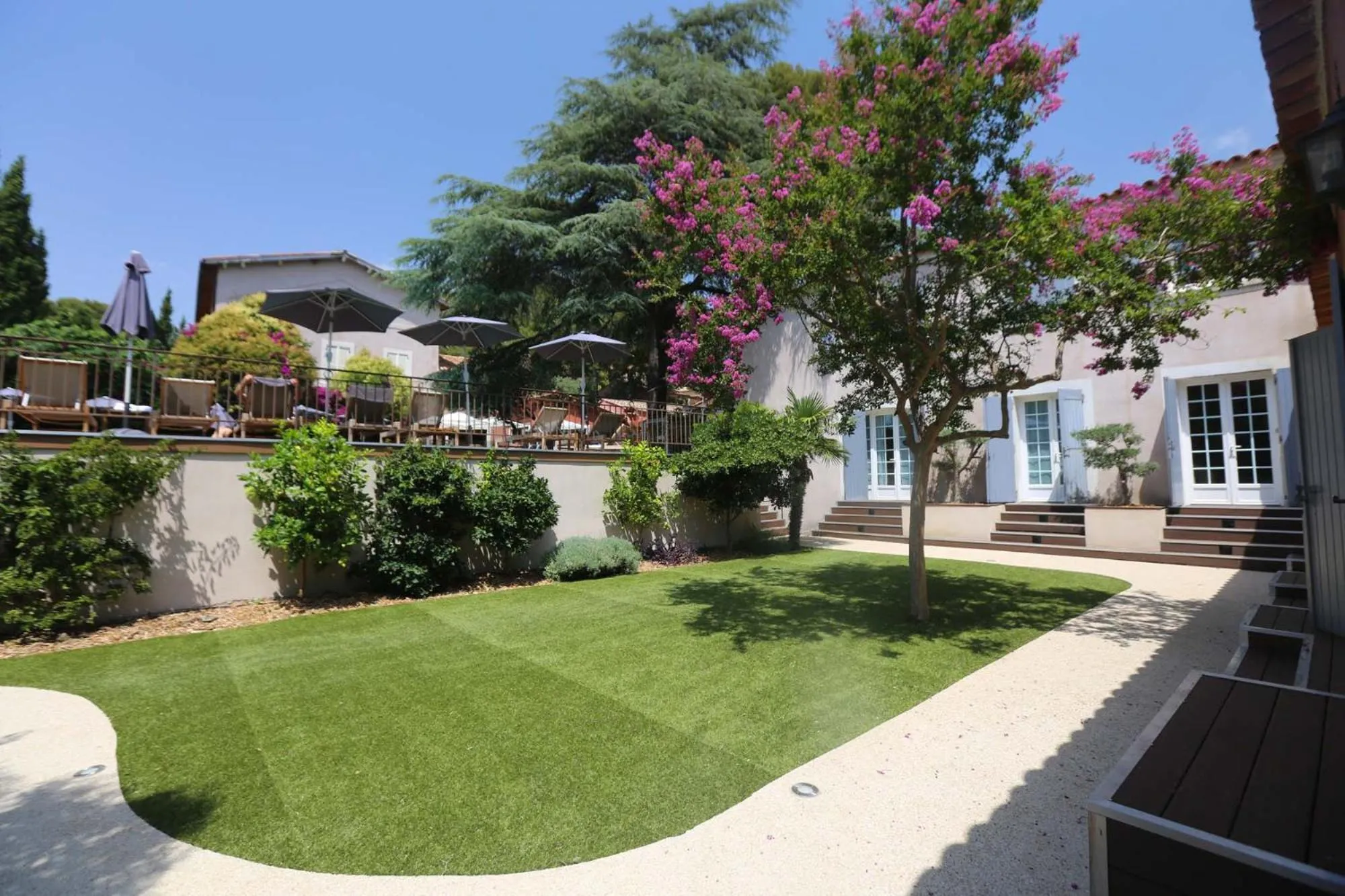 Garden in Les Jardins de Cassis - Parking Gratuit & Piscine Chauffée