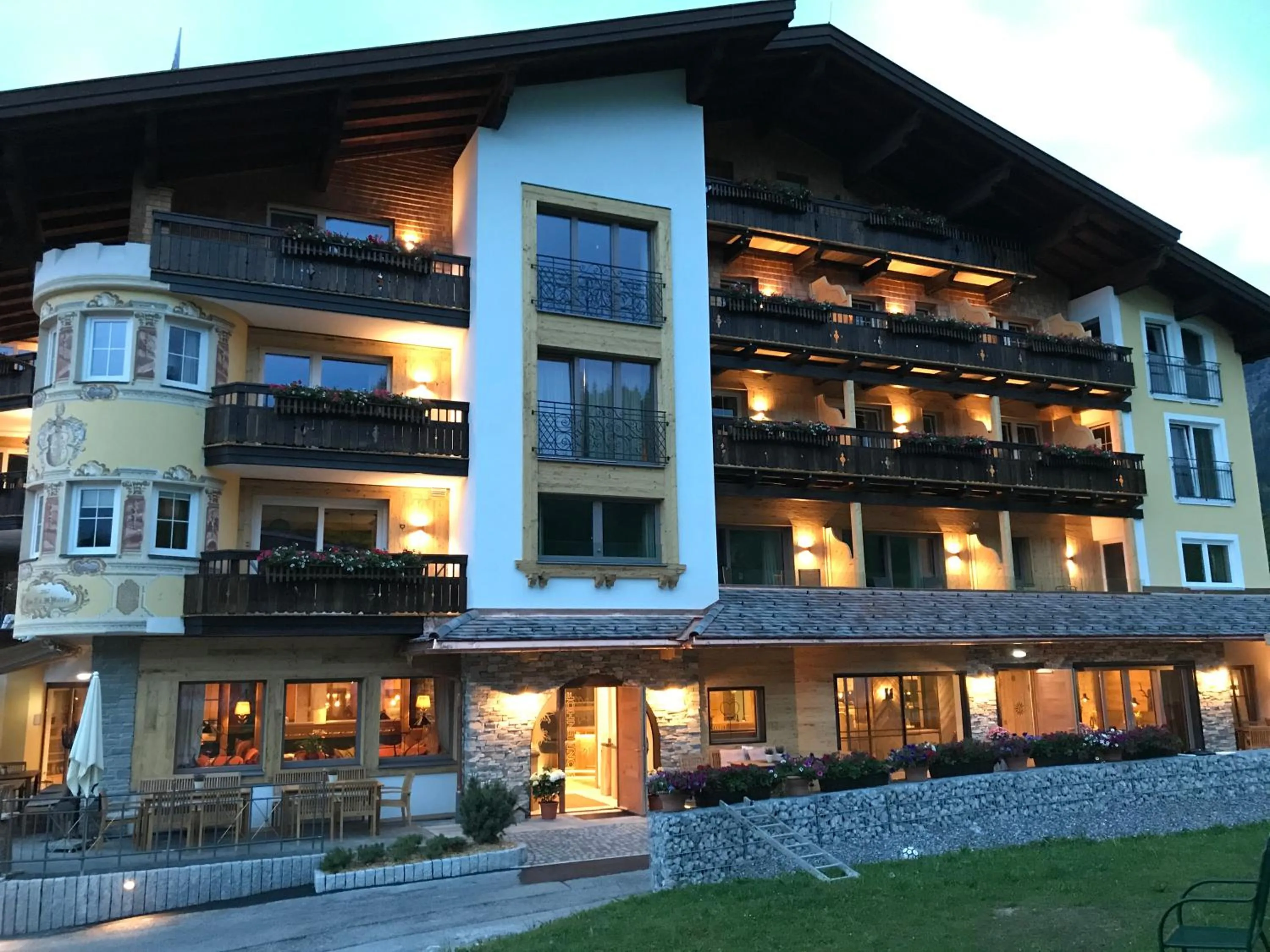 Facade/entrance in Hotel Sonnenhof