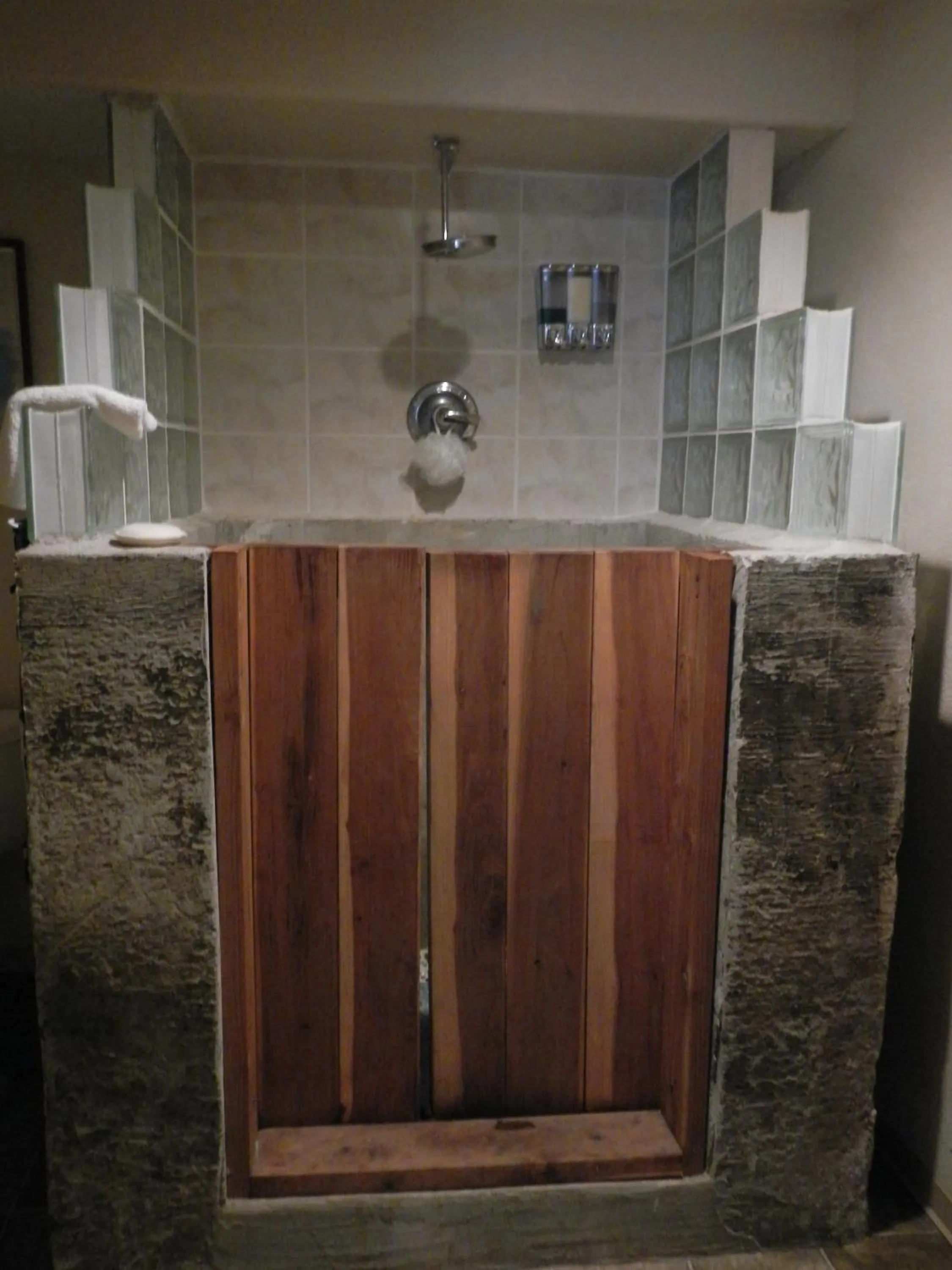 Bathroom in Whitebird Summit Lodge