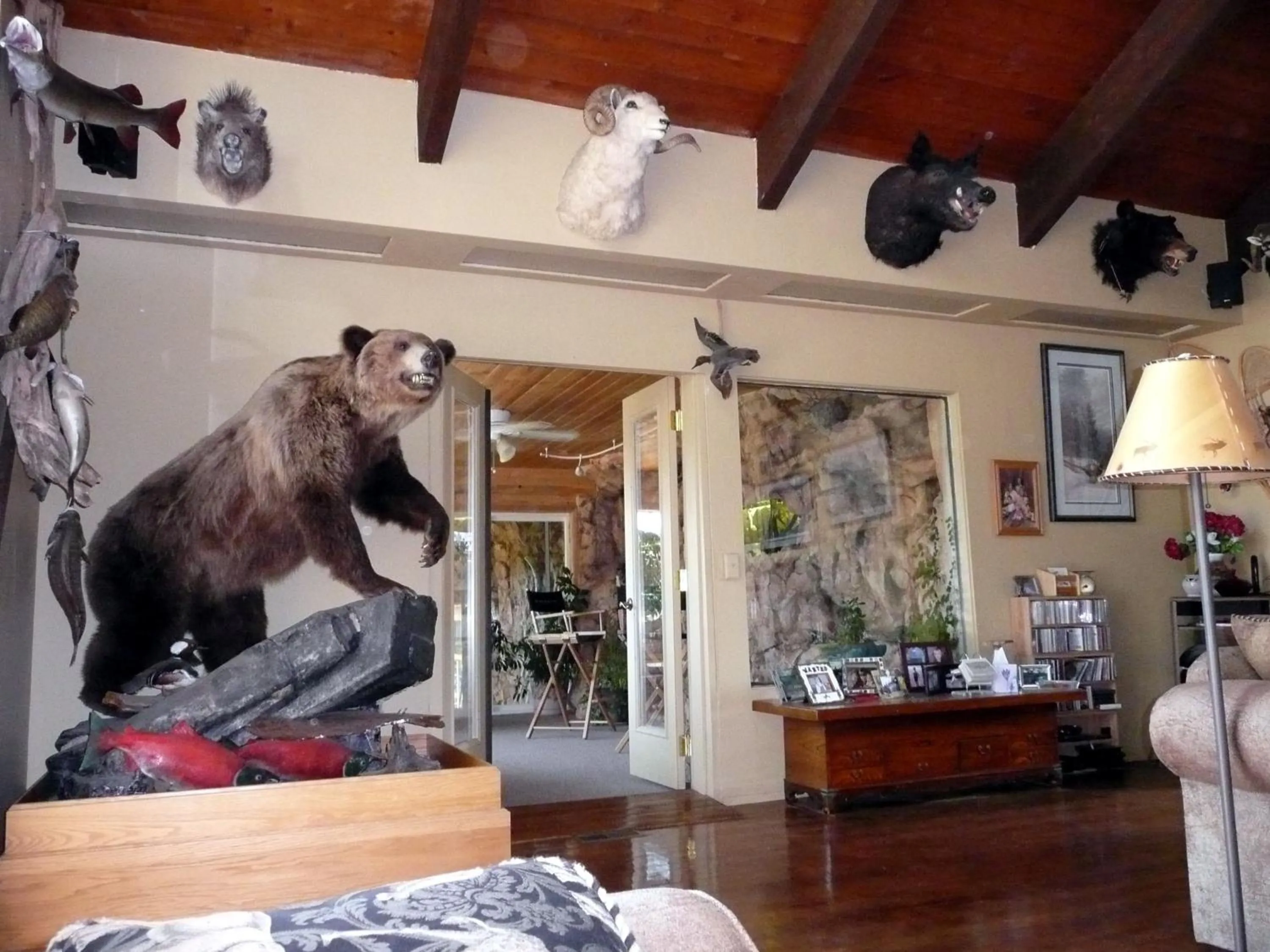 Decorative detail in Whitebird Summit Lodge