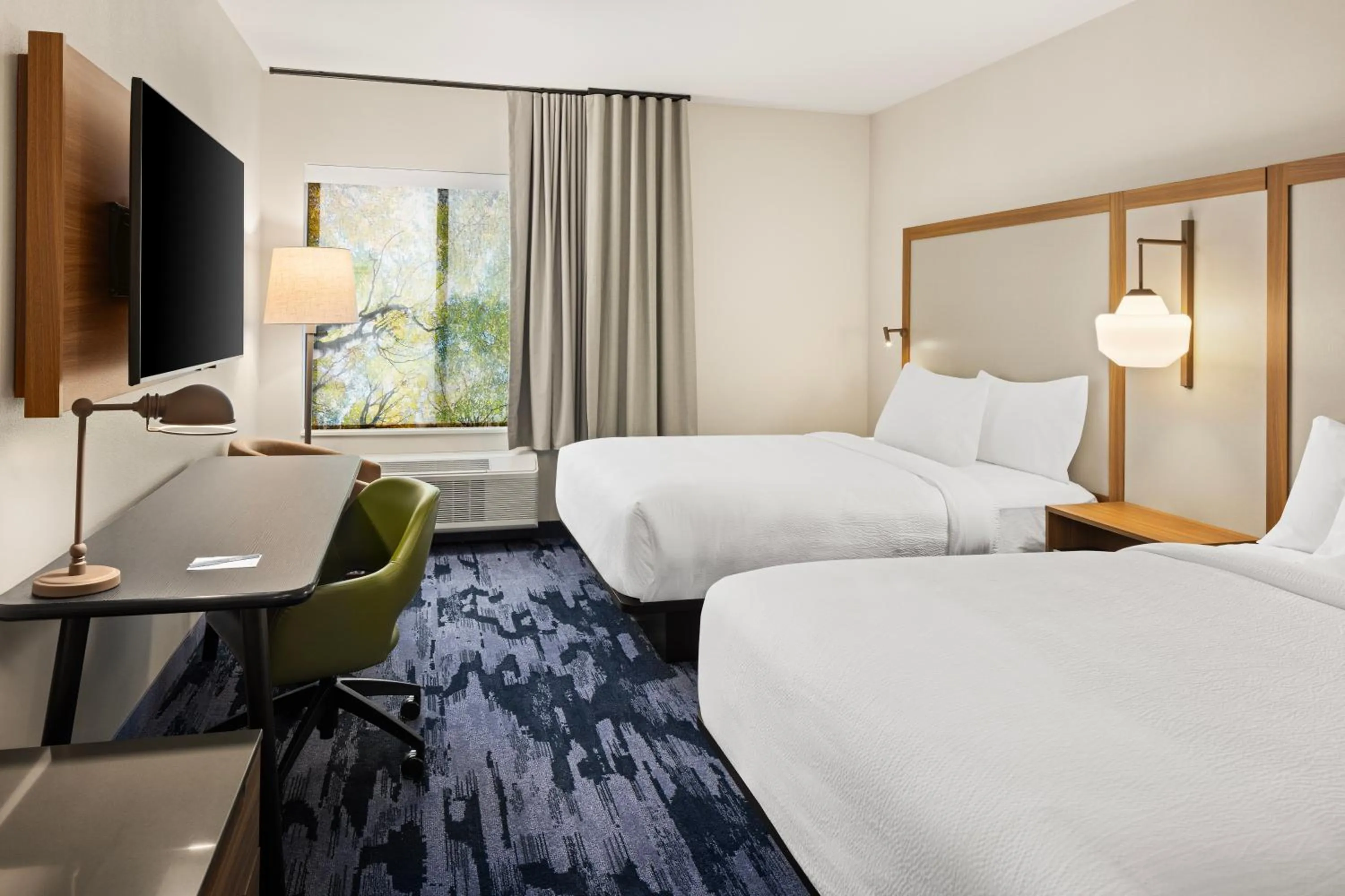 Bed in Fairfield by Marriott Inn & Suites Cedar Rapids North