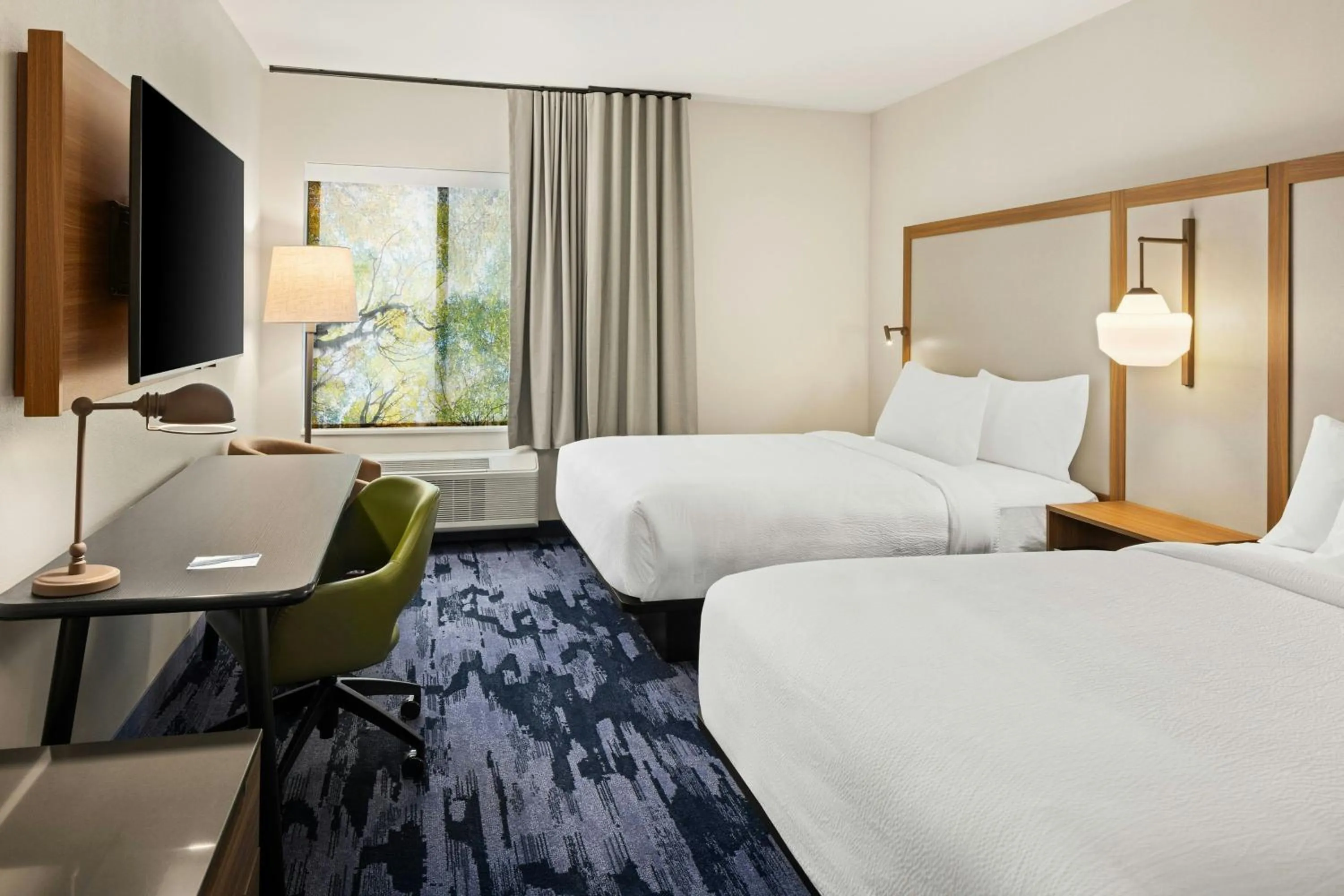 Photo of the whole room, Bed in Fairfield by Marriott Inn & Suites Cedar Rapids North