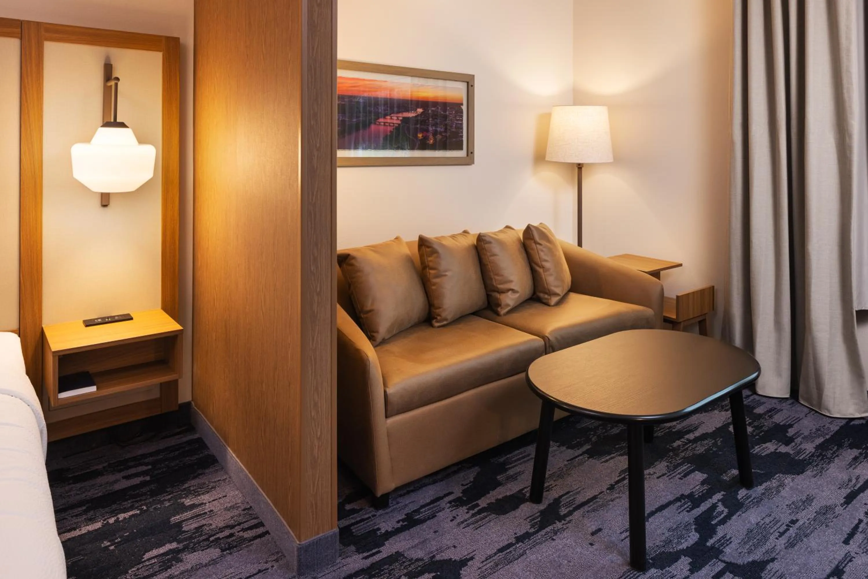 Seating area in Fairfield by Marriott Inn & Suites Cedar Rapids North