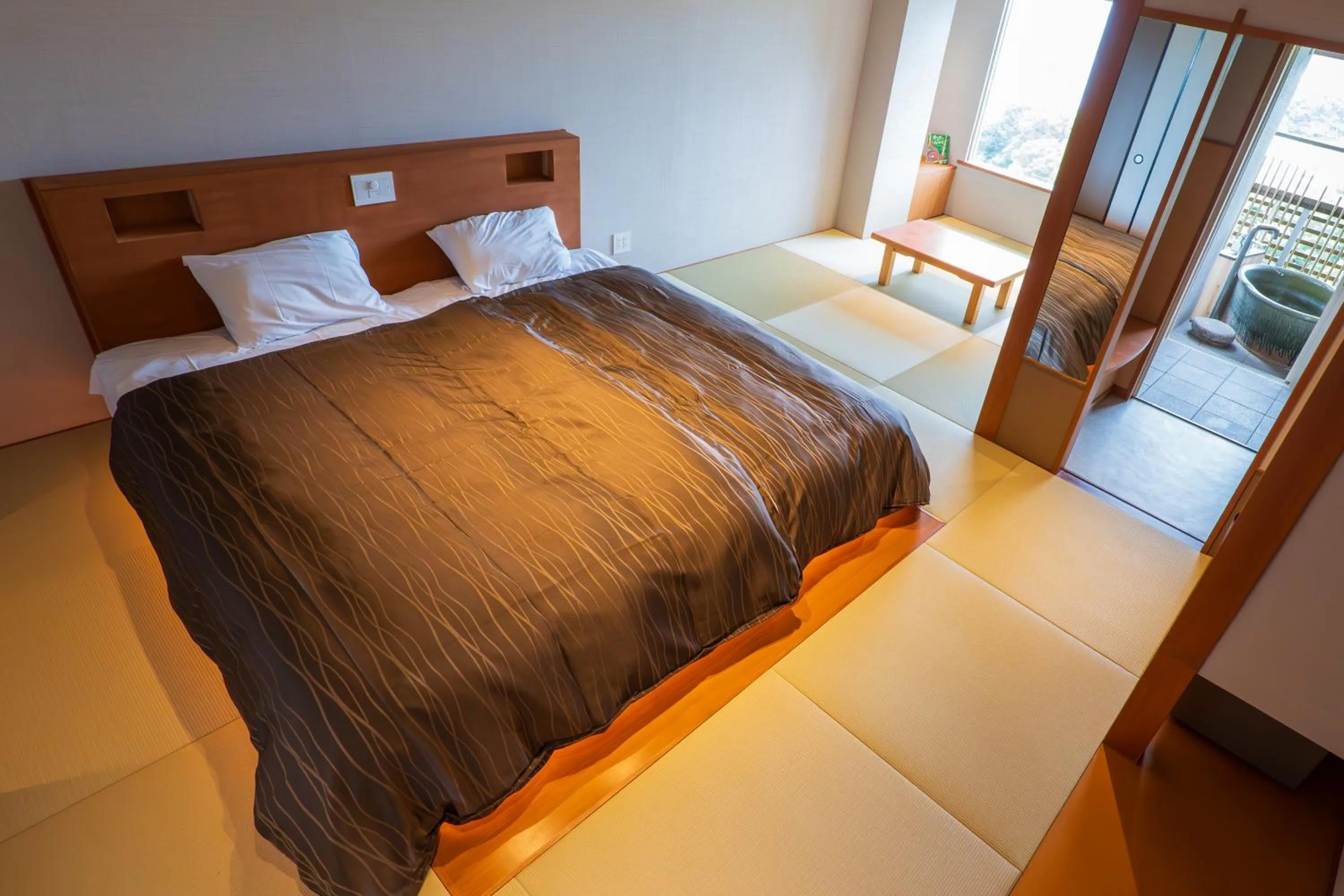 Photo of the whole room, Bed in Senpokaku