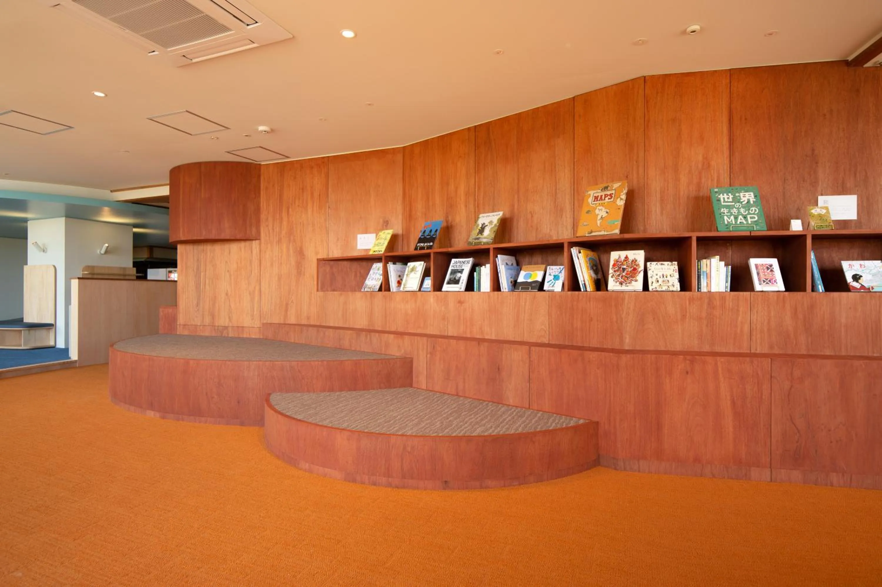 Library in Senpokaku