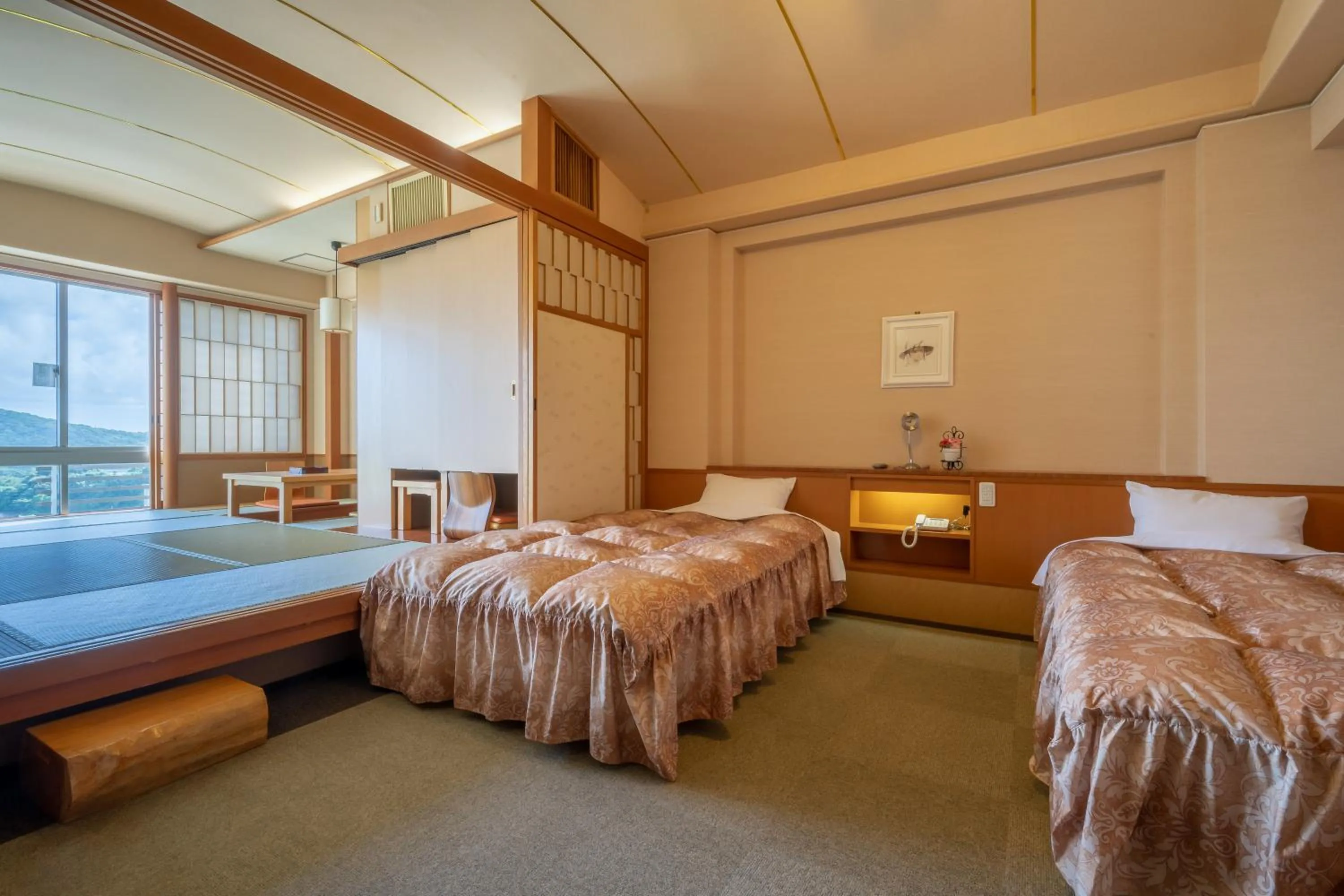 Photo of the whole room, Bed in Senpokaku