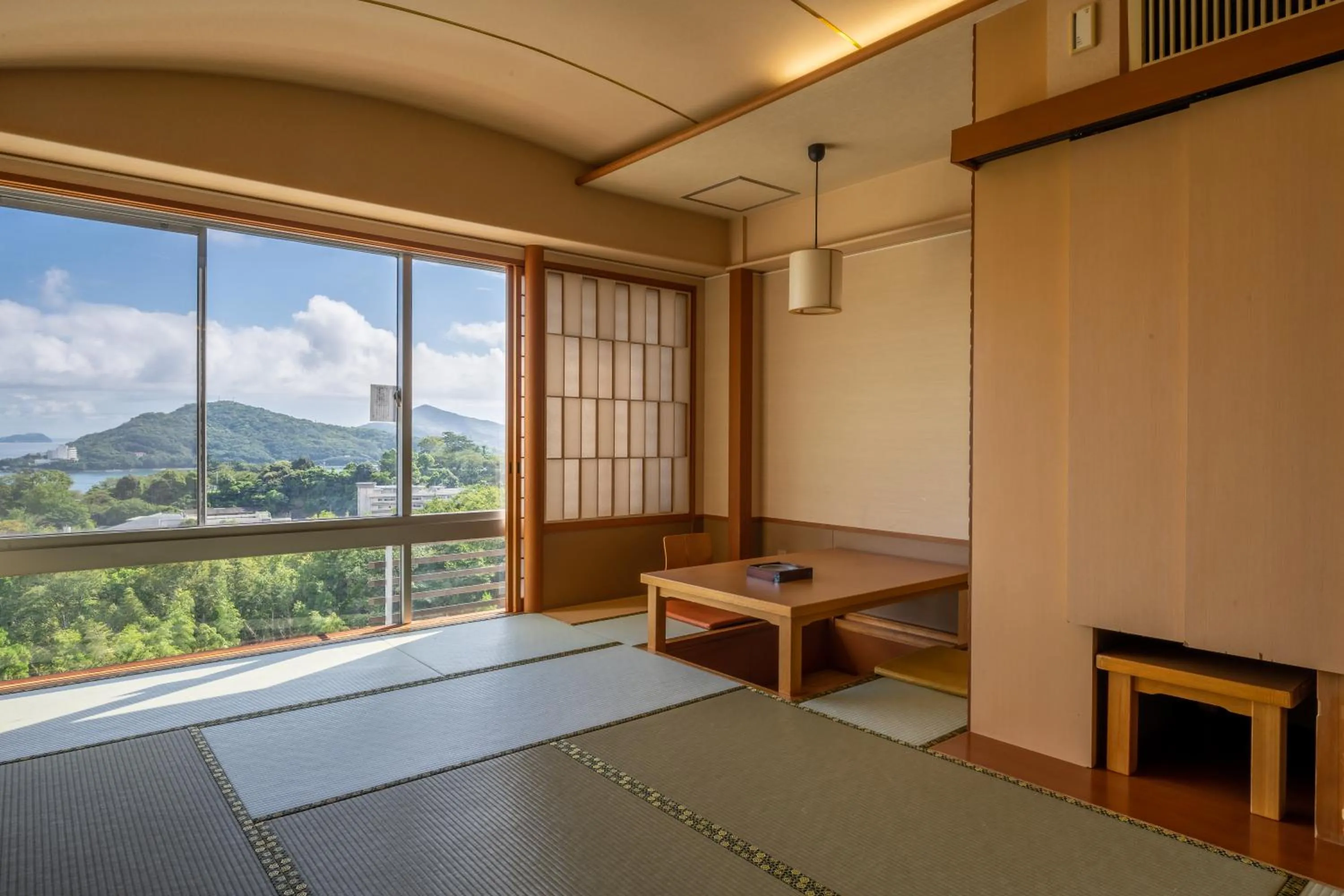Photo of the whole room in Senpokaku