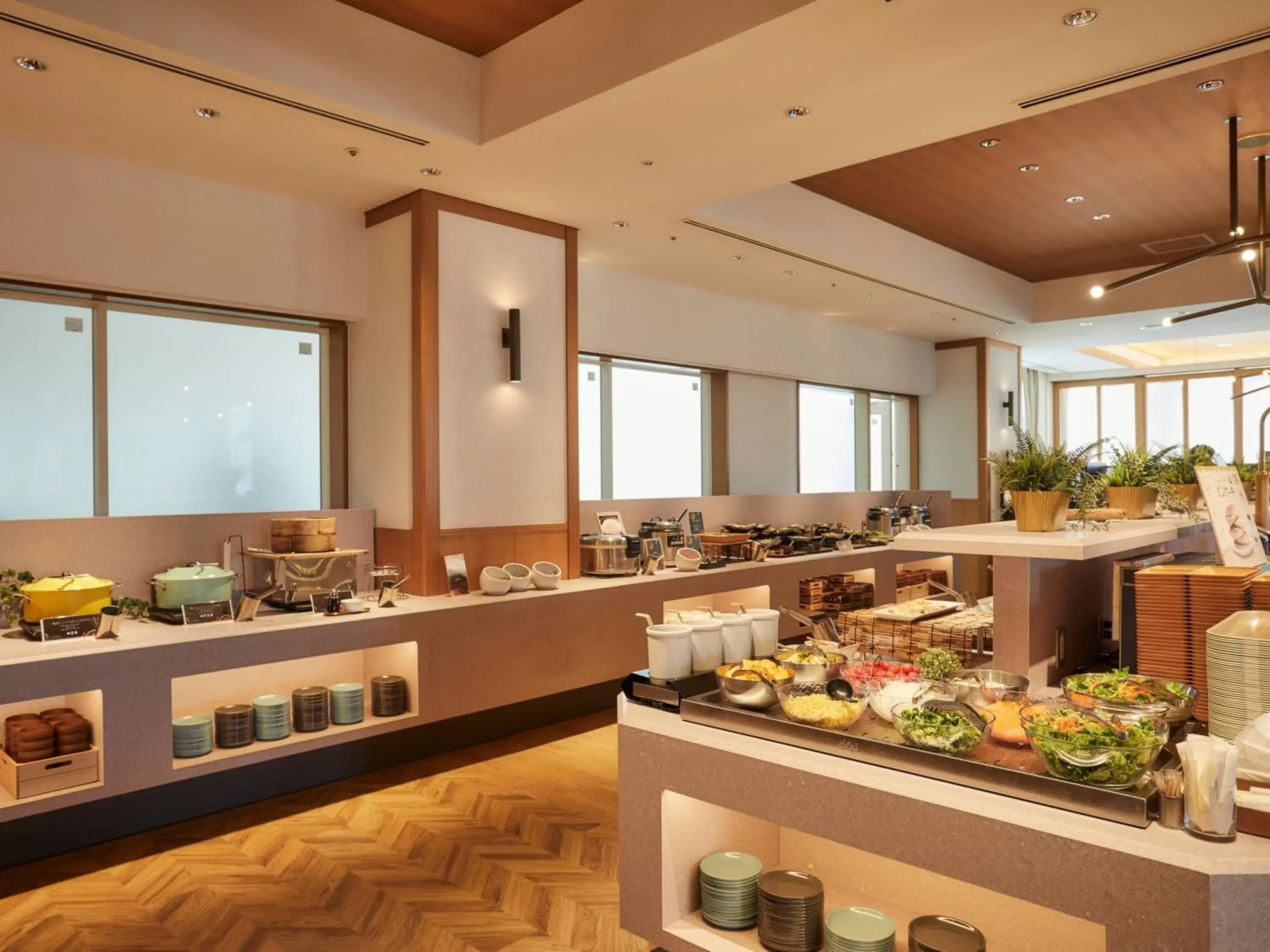 Restaurant/places to eat in Kansai Airport Washington Hotel Restaurant/places to eat in Kansai Airport Washington Hotel