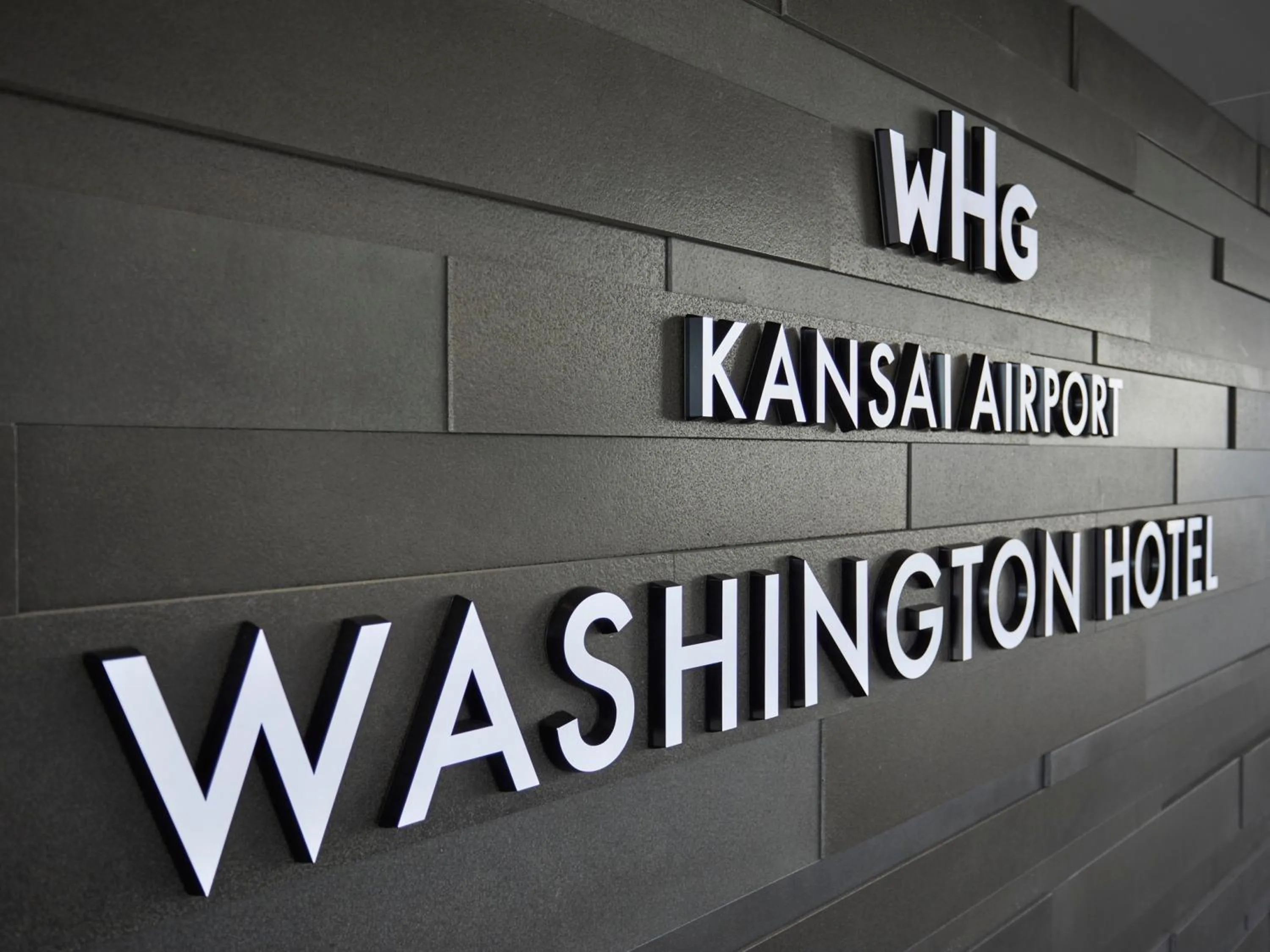 Text overlay in Kansai Airport Washington Hotel