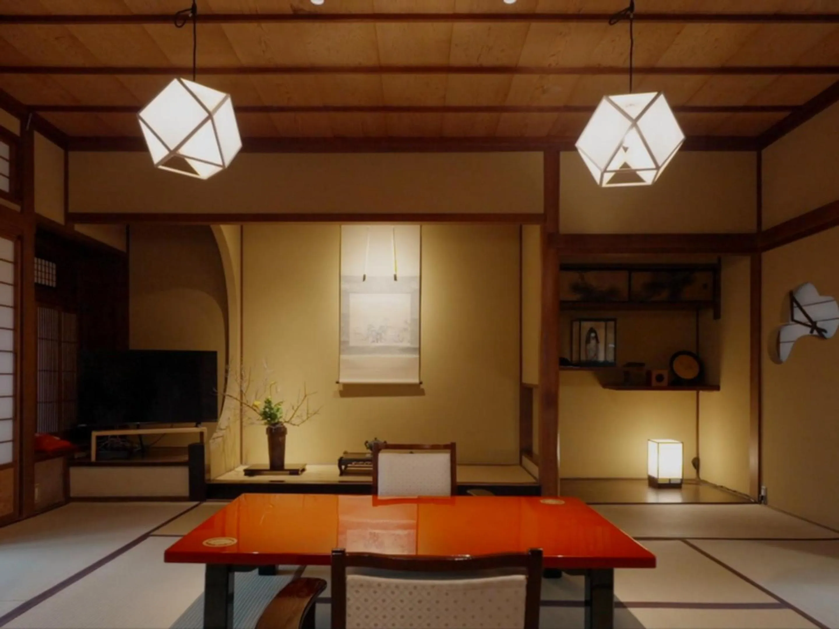 Photo of the whole room in Charoku Bekkan