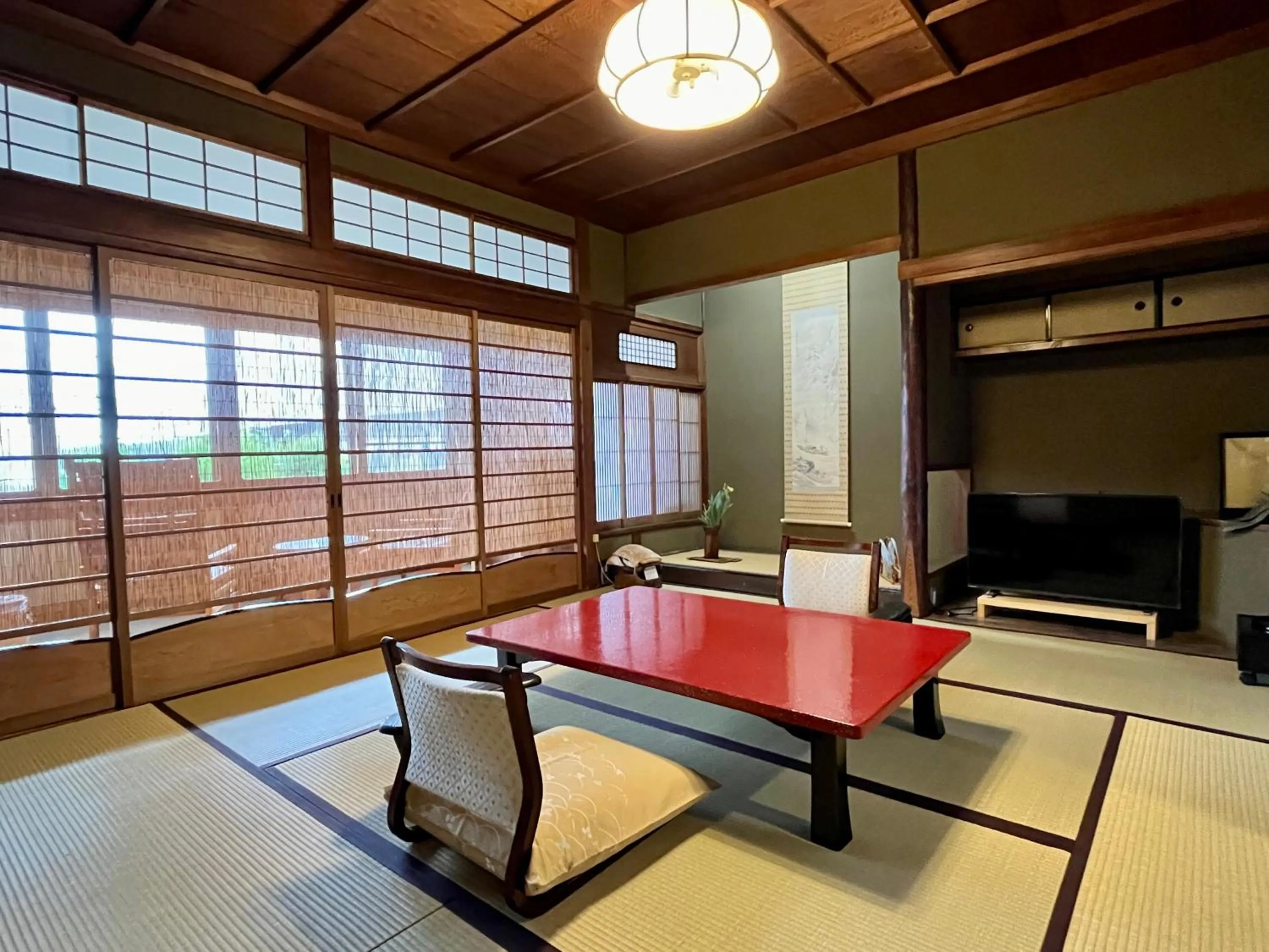 Photo of the whole room in Charoku Bekkan