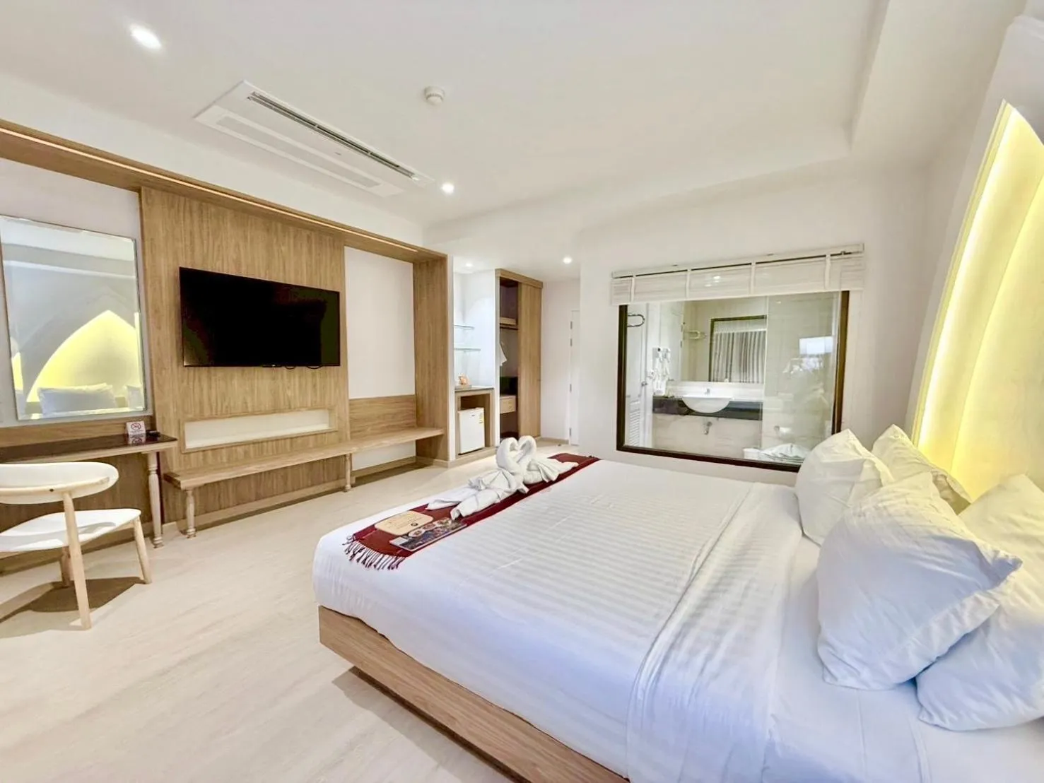 Bed in Phanomrungpuri Hotel Buriram