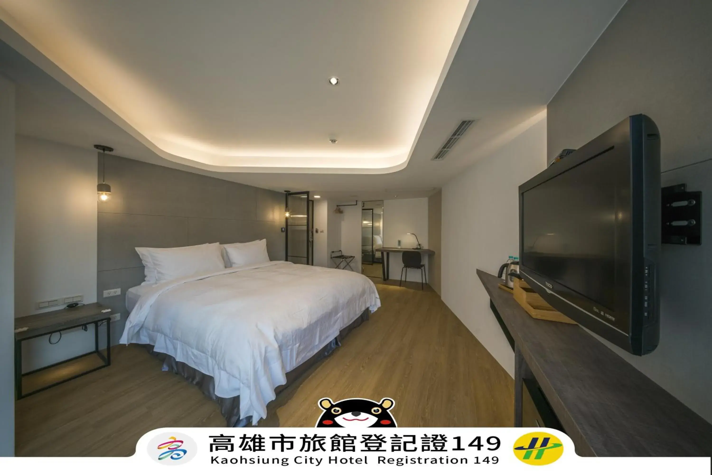 Bed in Watermark Hotel-The Harbour Bed in Watermark Hotel-The Harbour