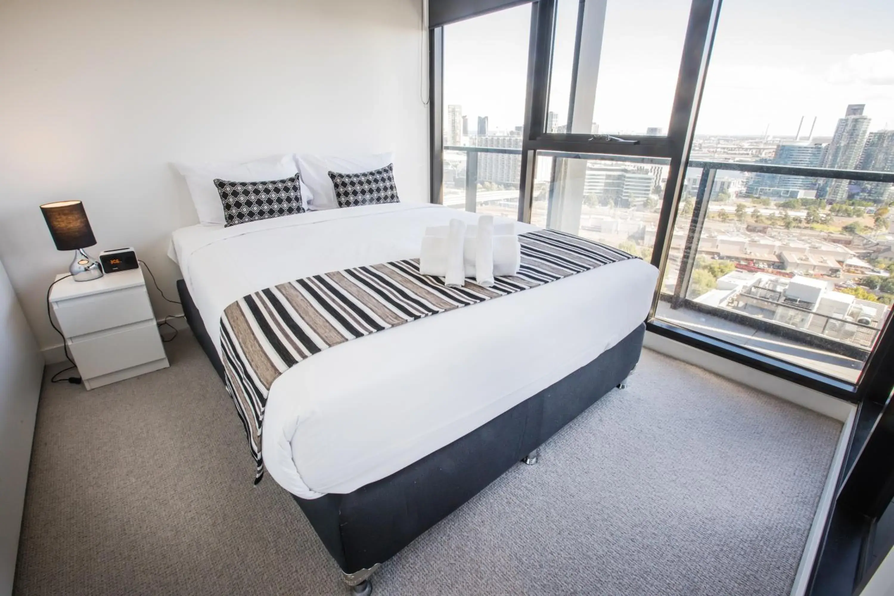 Superior Two-Bedroom Apartment with Balcony in Spencer Street Apartments Superior Two-Bedroom Apartment with Balcony in Spencer Street Apartments