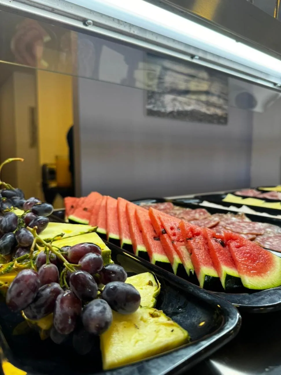 Restaurant/places to eat in Hotel Calypso