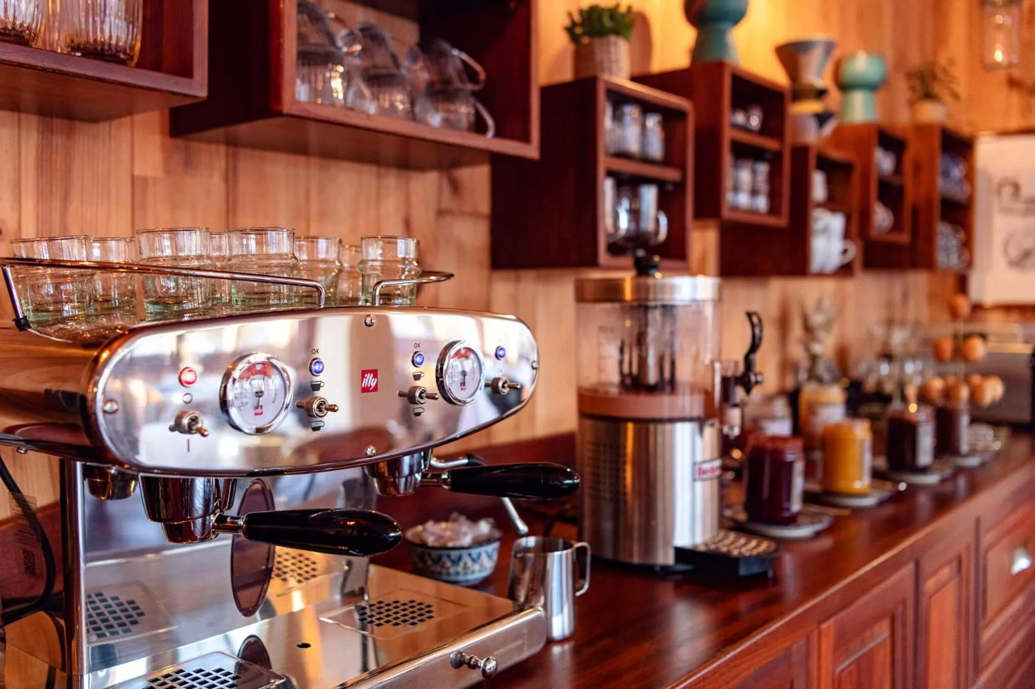 Buffet breakfast in Hotel de La Plage