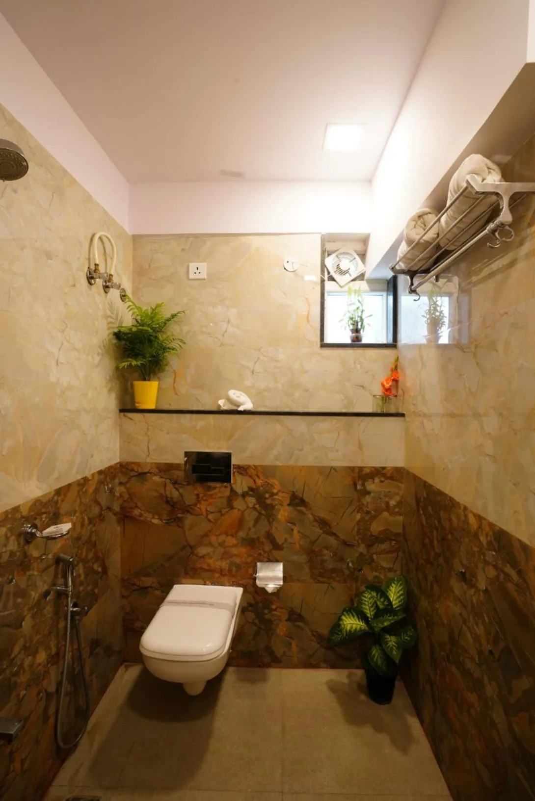 Bathroom in Silicon Inn Hotel Bangalore Airport