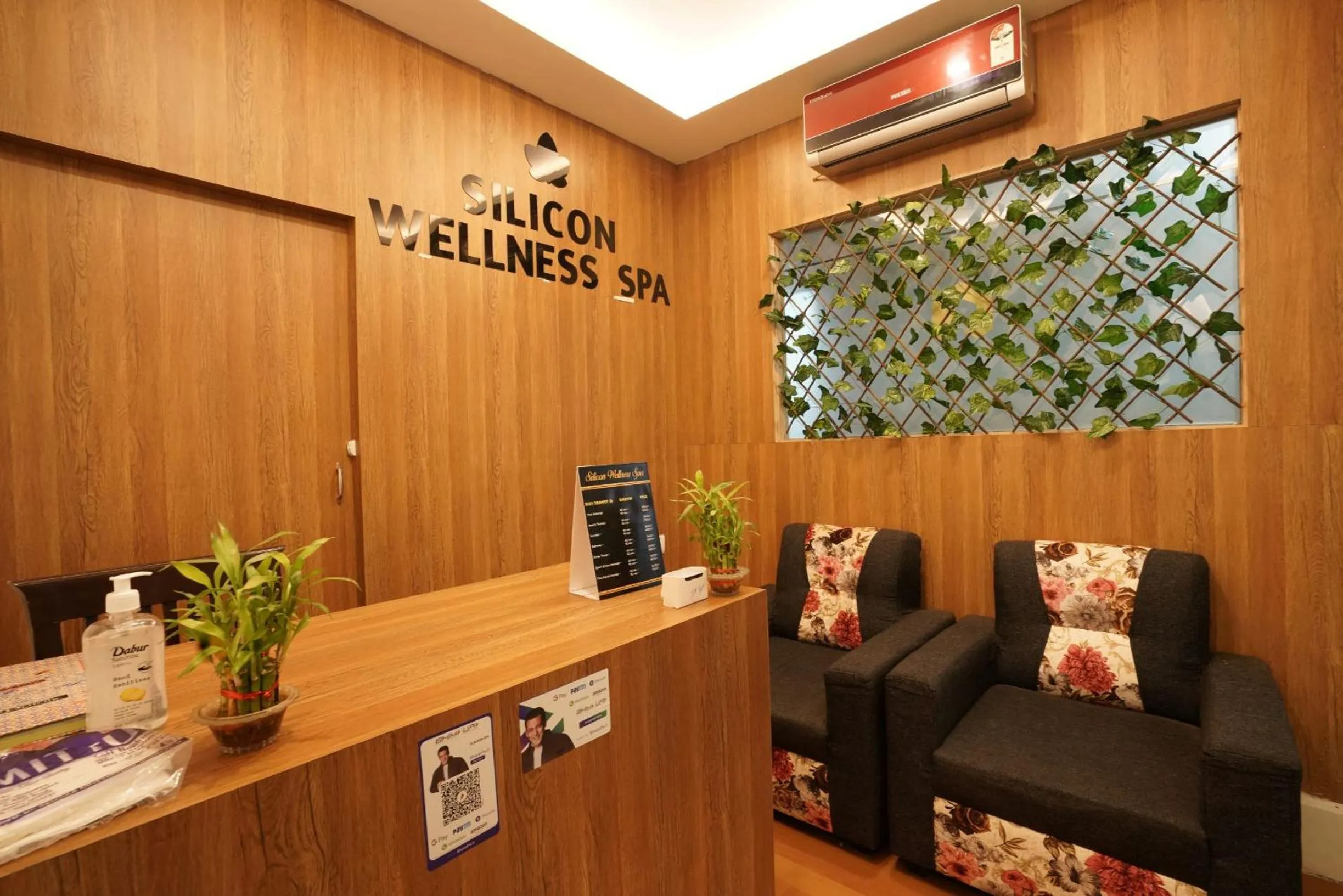 Lobby or reception in Silicon Inn Hotel Bangalore Airport