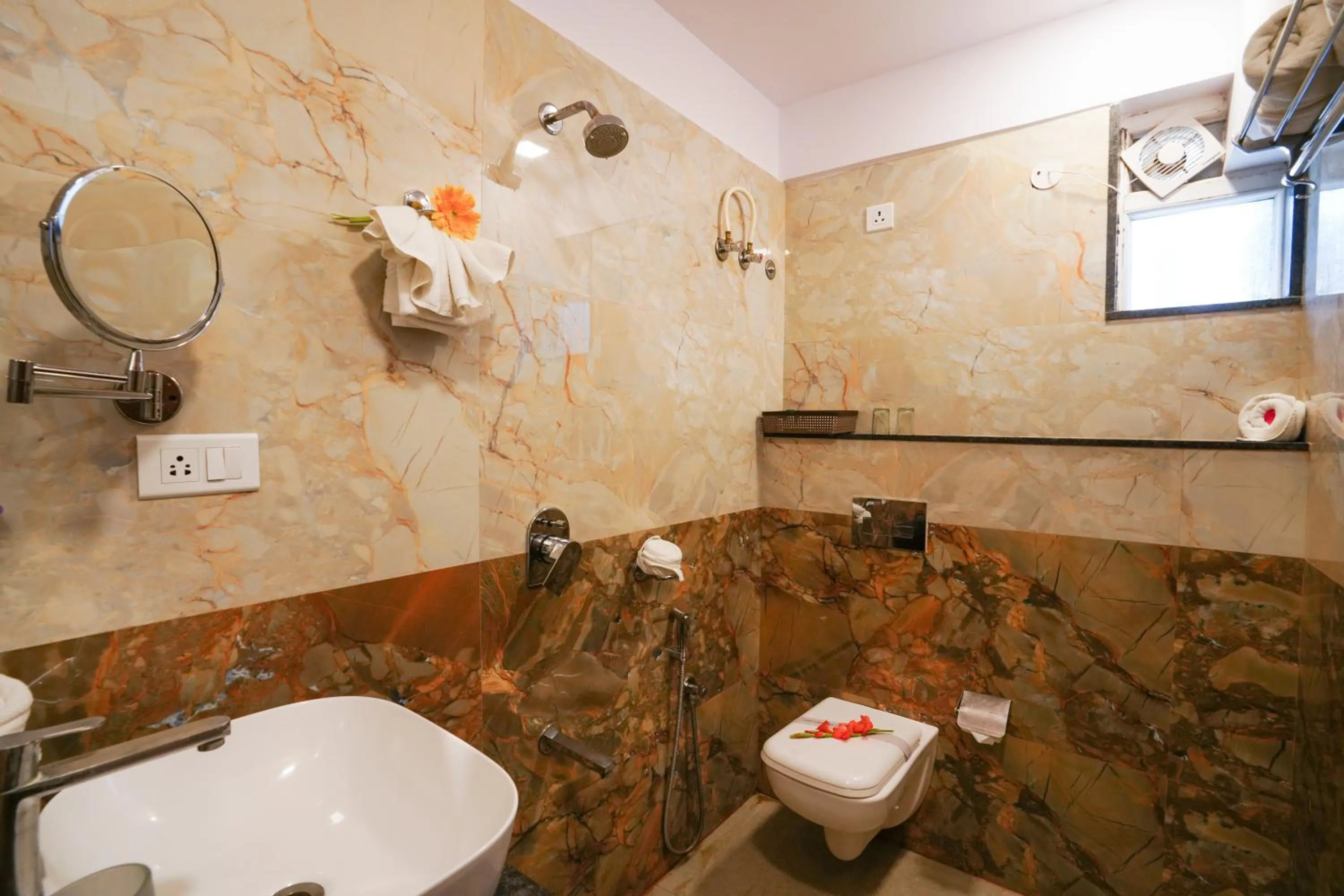 Bathroom in Silicon Inn Hotel Bangalore Airport
