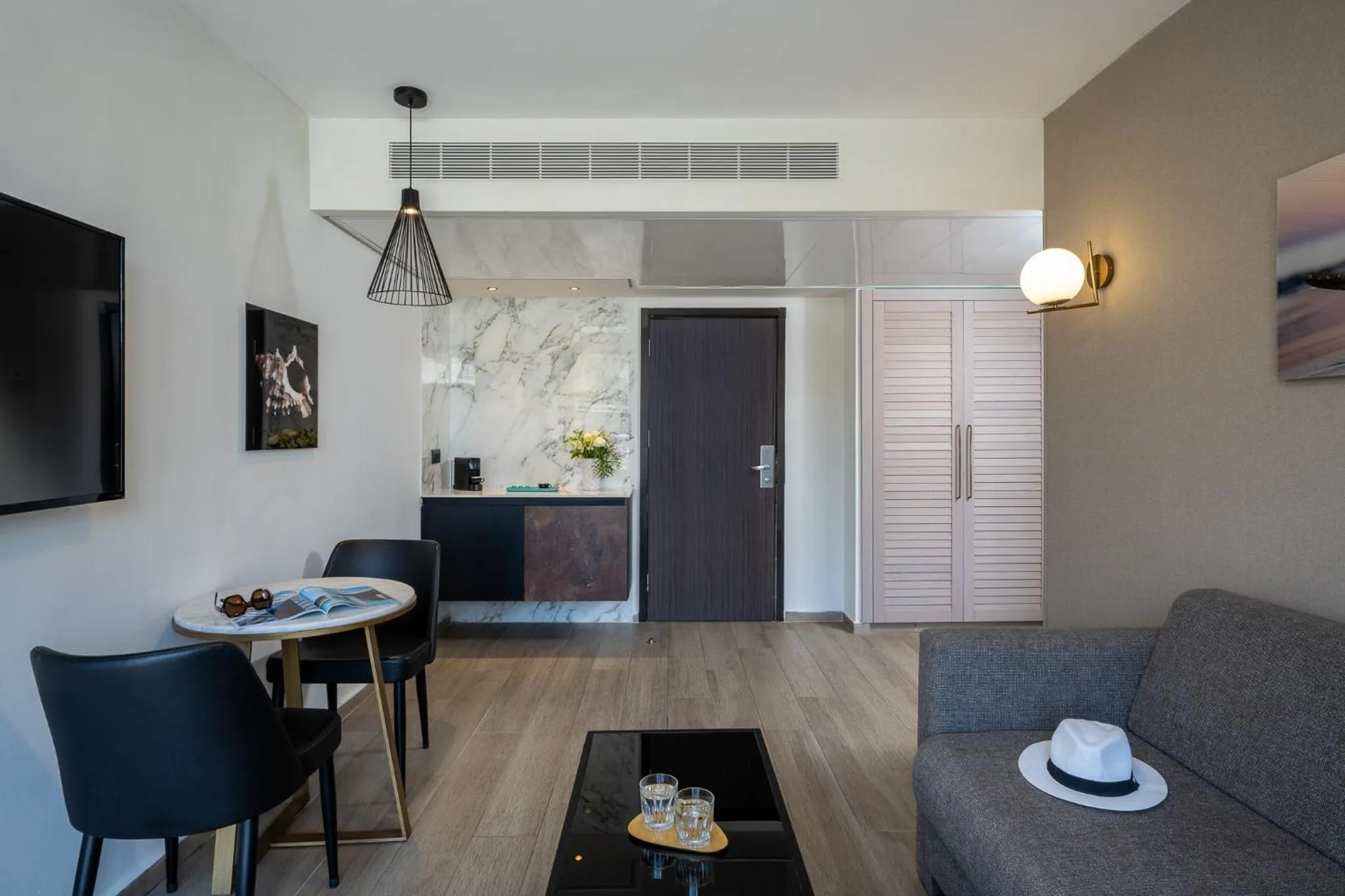 Seating area in Astral Palma Hotel