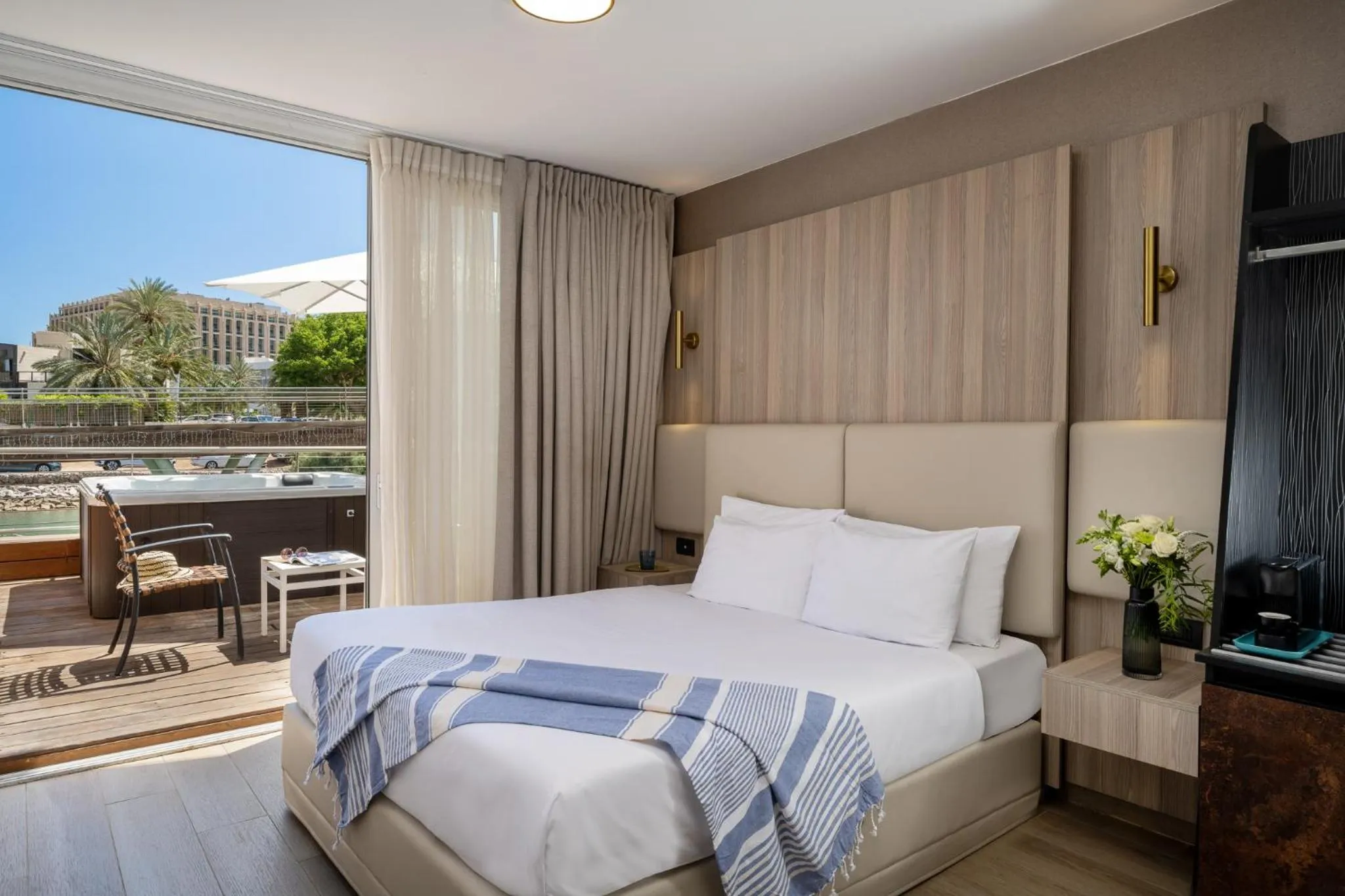 View (from property/room), Bed in Astral Palma Hotel