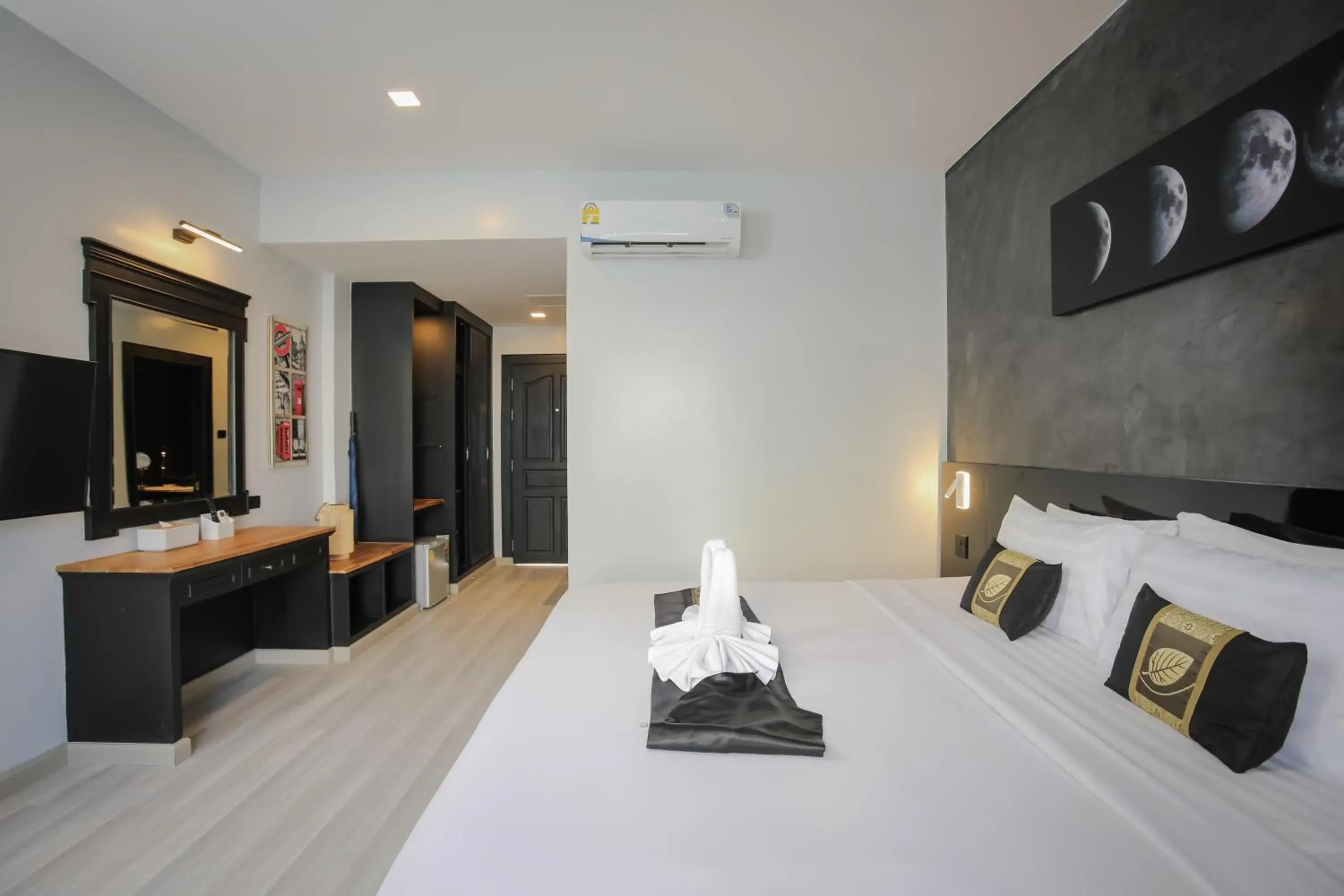 Bed in ETK Patong Resort Bed in ETK Patong Resort