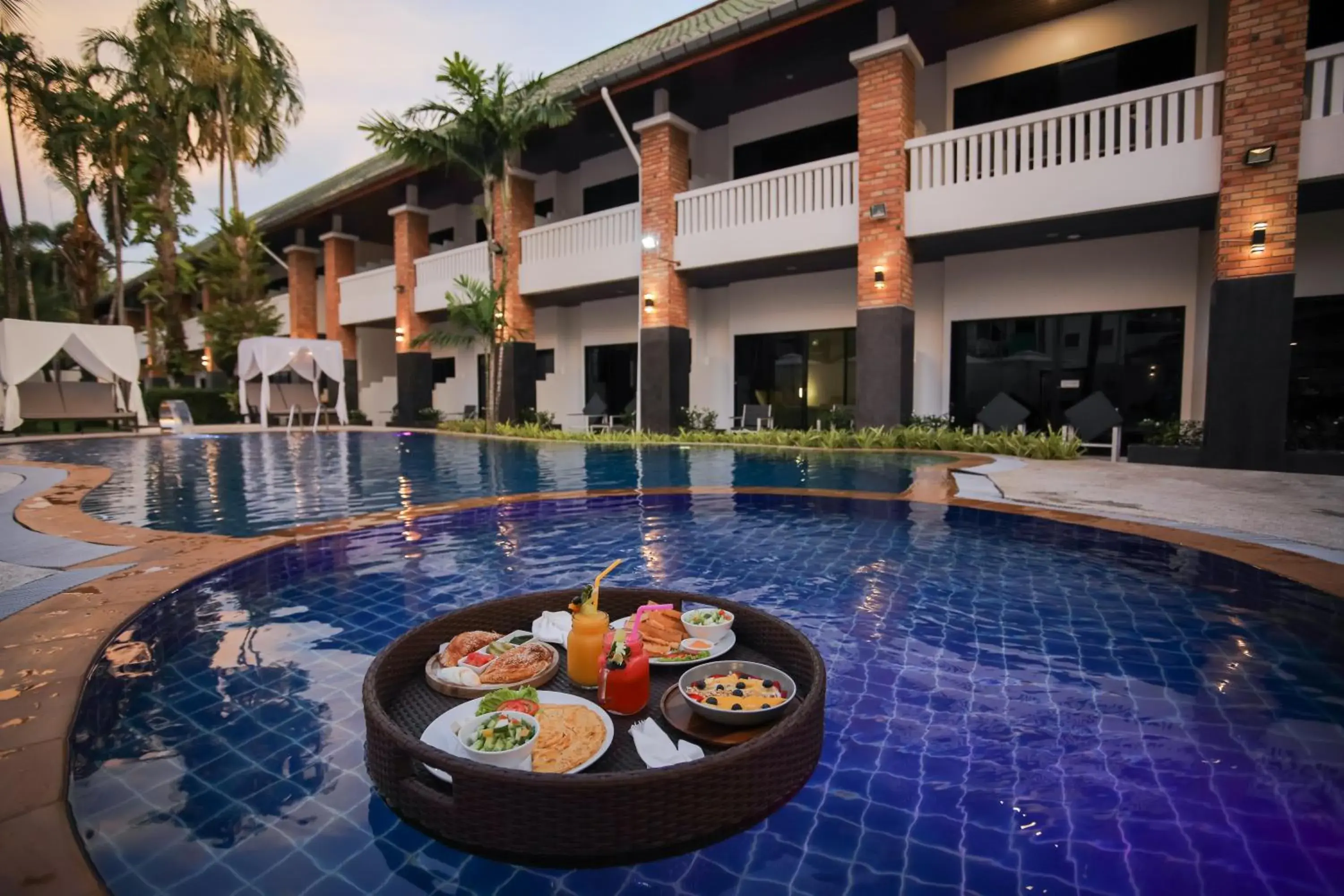 Property building in ETK Patong Resort Property building in ETK Patong Resort