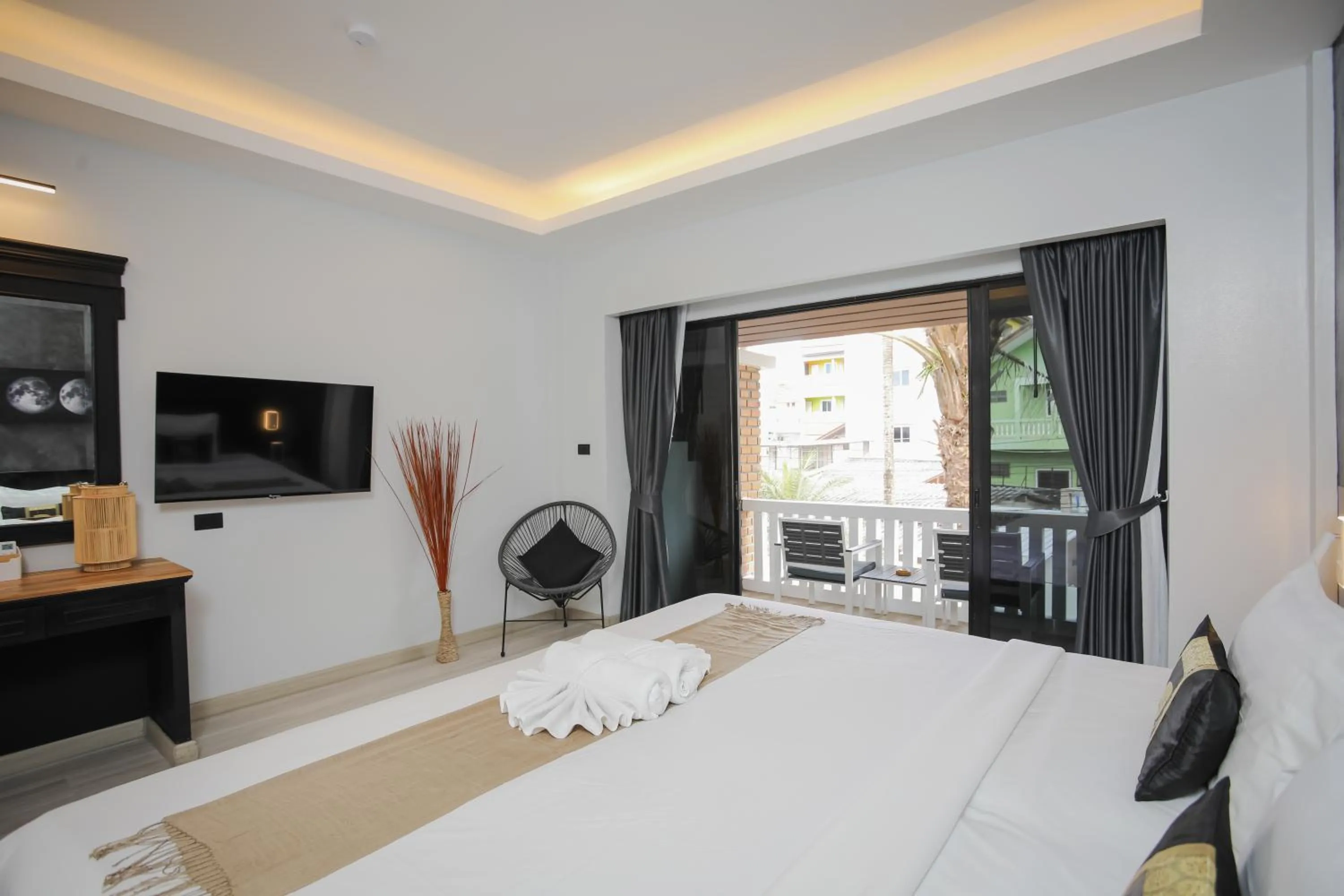 Bed in ETK Patong Resort