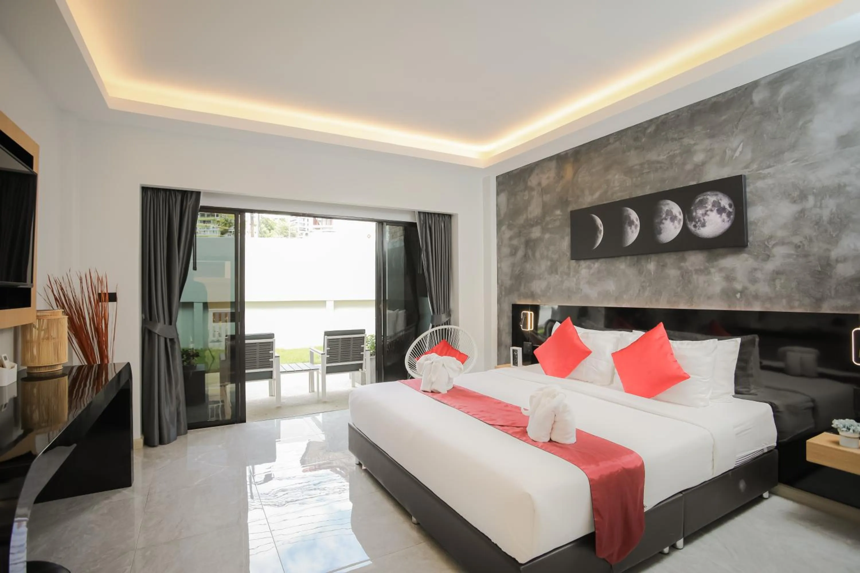 TV and multimedia, Bed in ETK Patong Resort