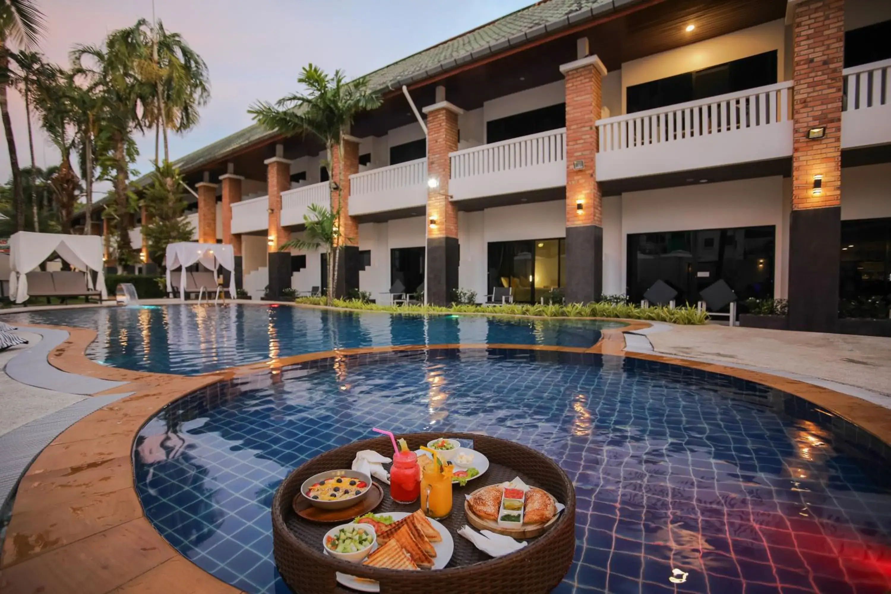 Property building in ETK Patong Resort Property building in ETK Patong Resort