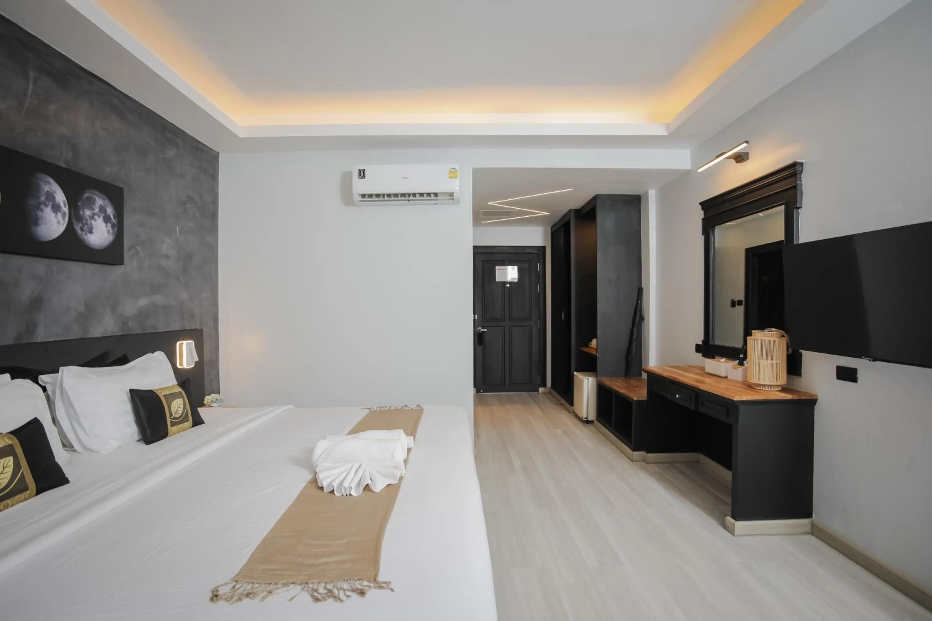 Bed in ETK Patong Resort