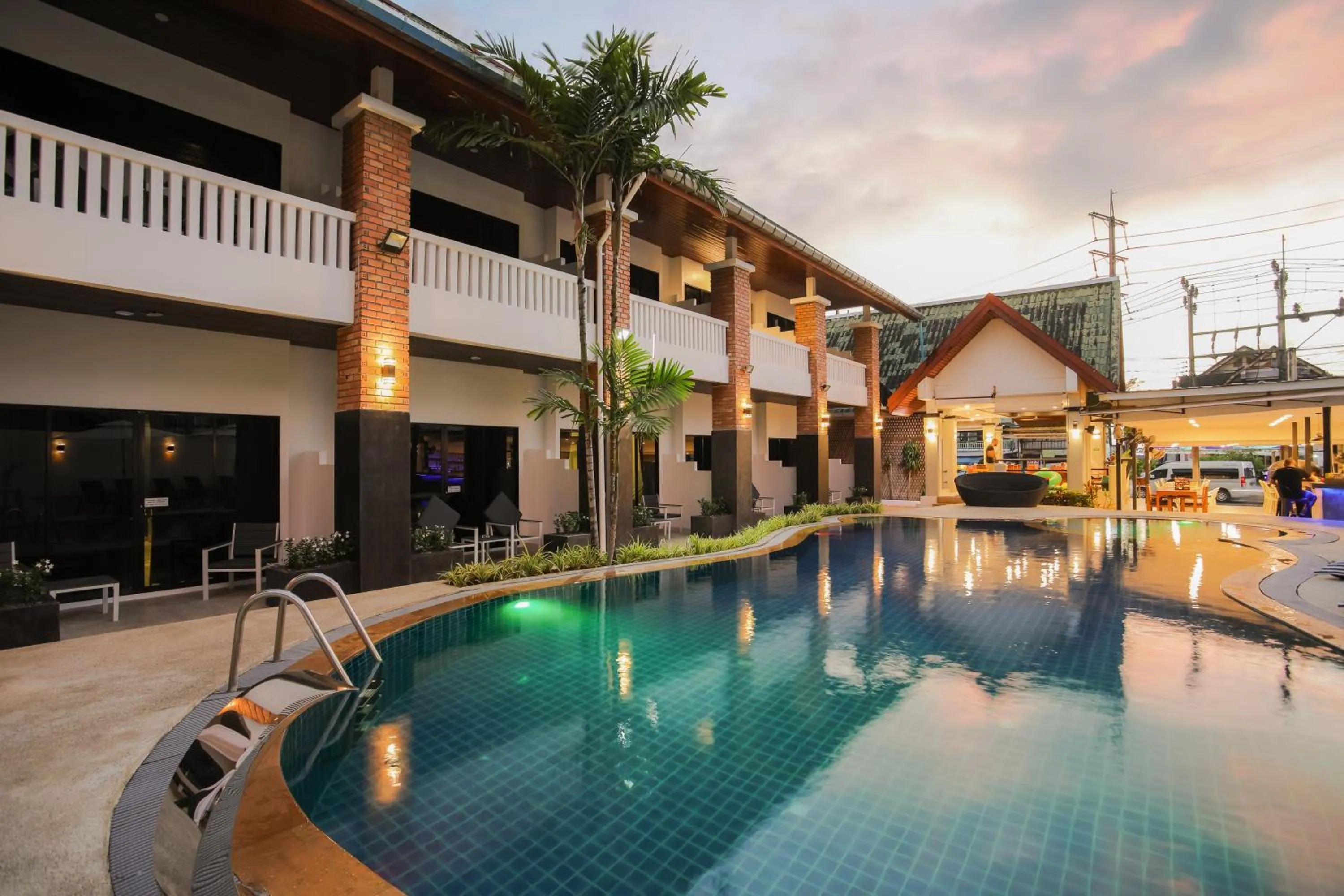 Property building in ETK Patong Resort