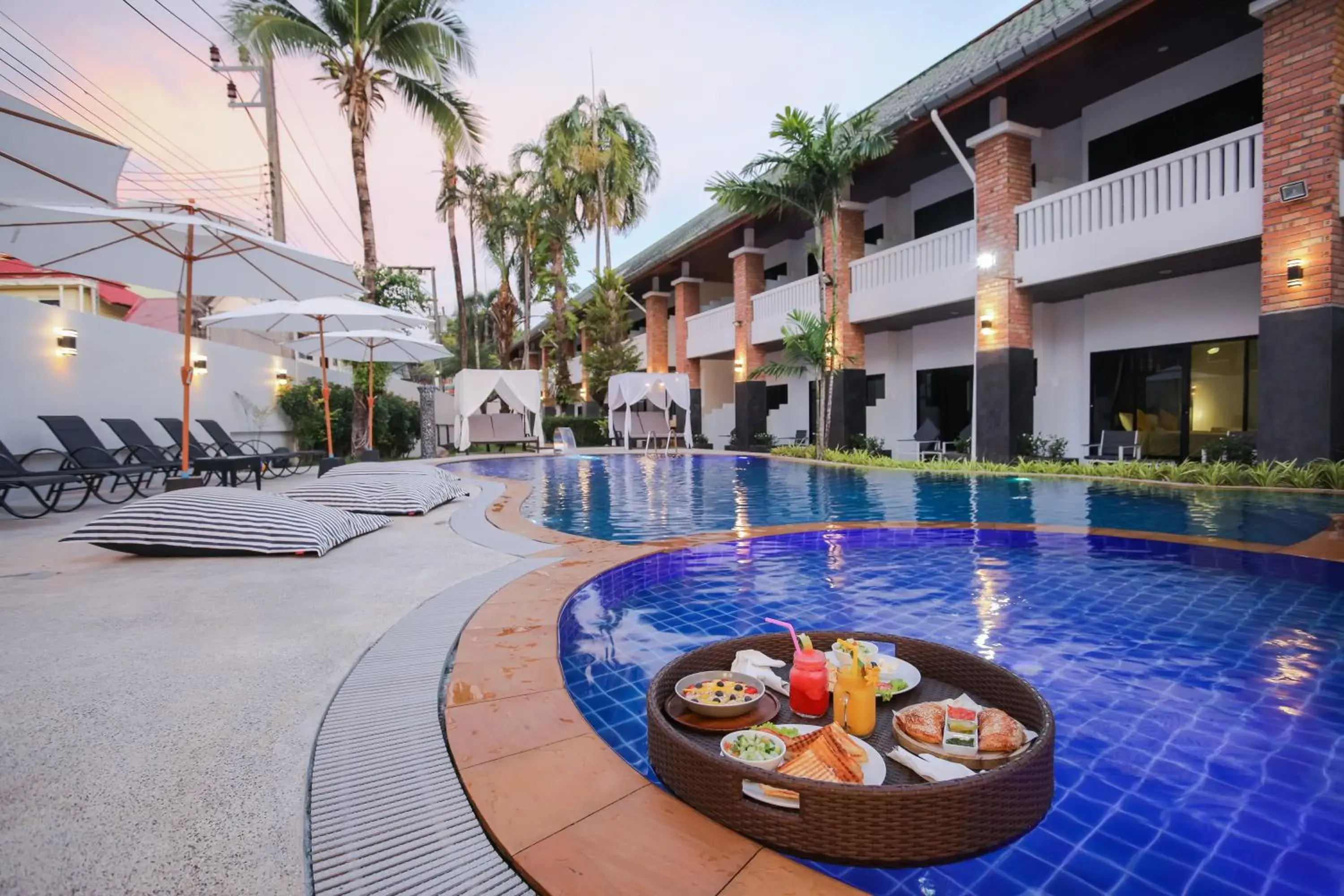 Food and drinks in ETK Patong Resort Food and drinks in ETK Patong Resort