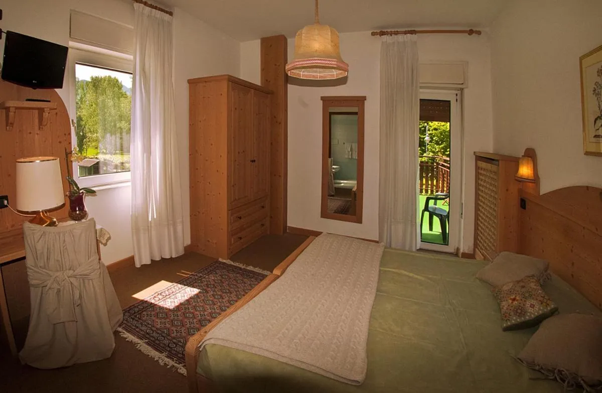 Photo of the whole room, Bed in Hotel Florida