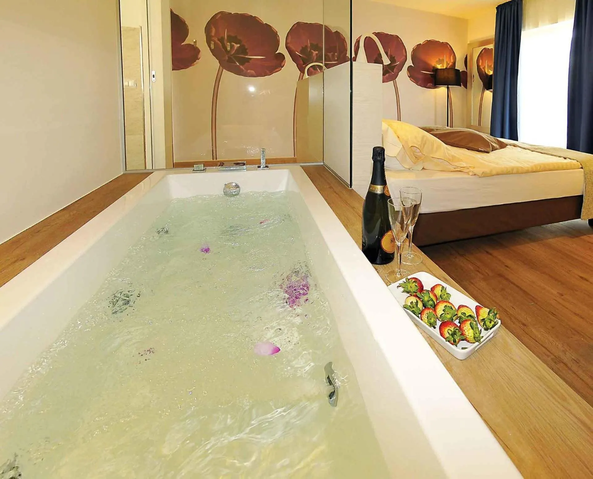 Photo of the whole room in Hotel Florida