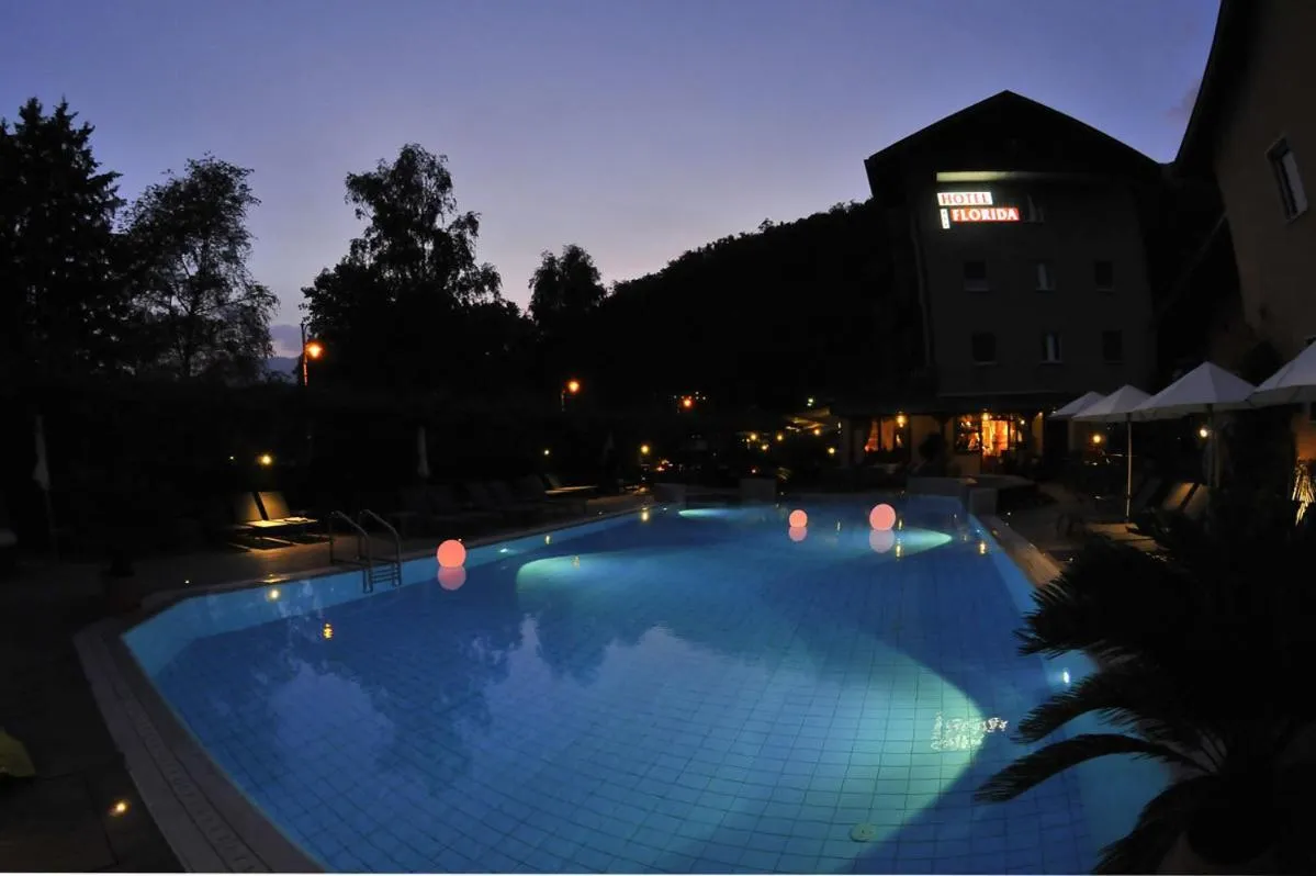 Property building in Hotel Florida