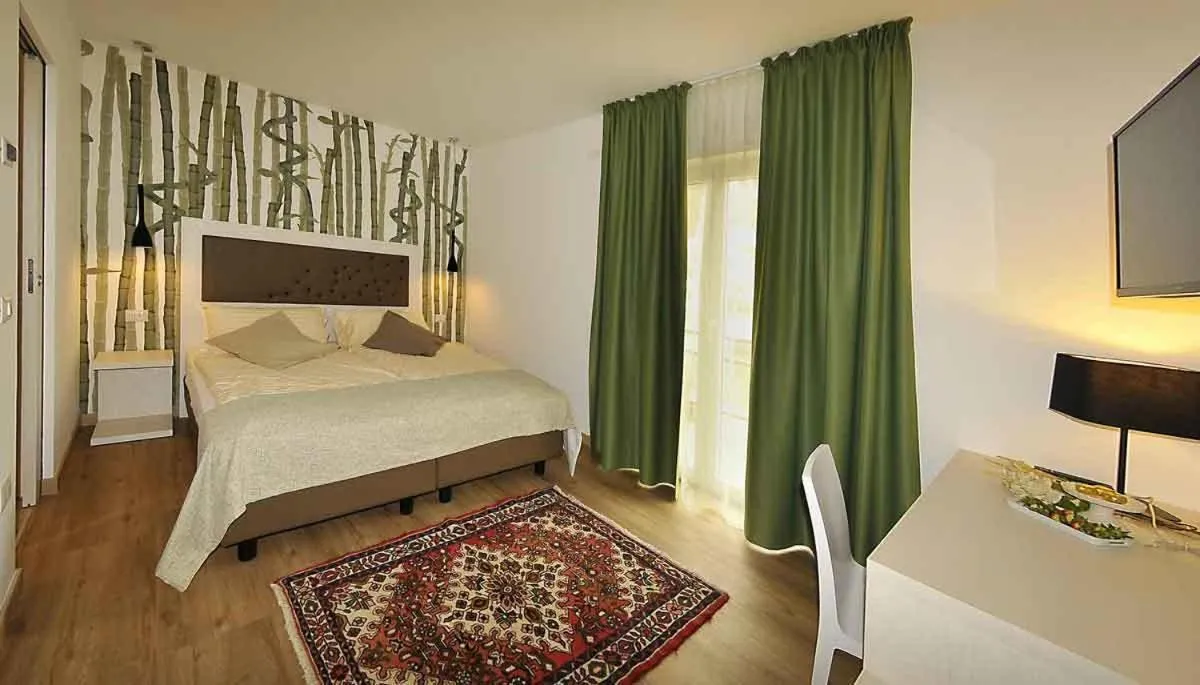 Bed in Hotel Florida