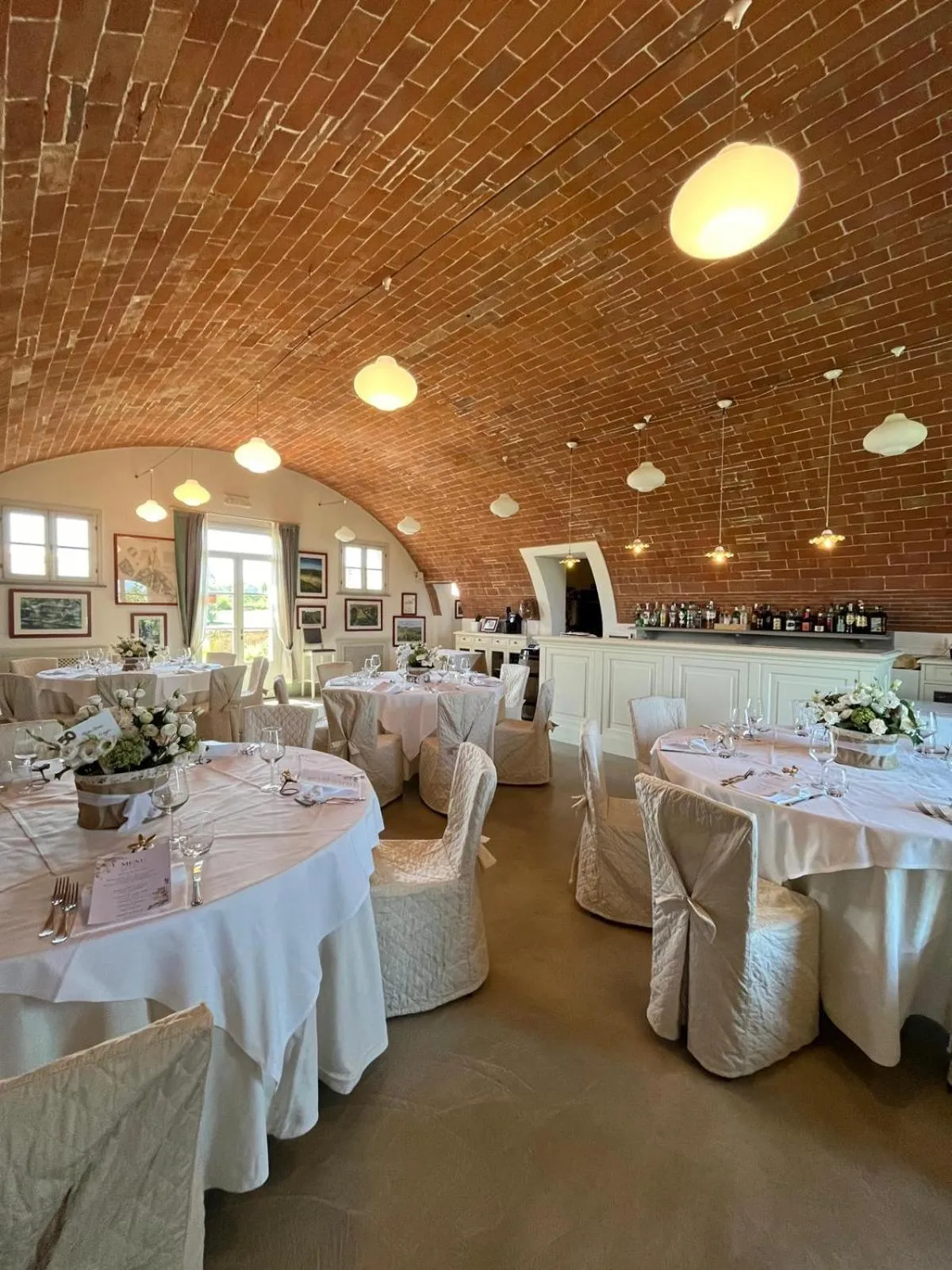 Restaurant/places to eat in Le Sodole Country Resort & Golf