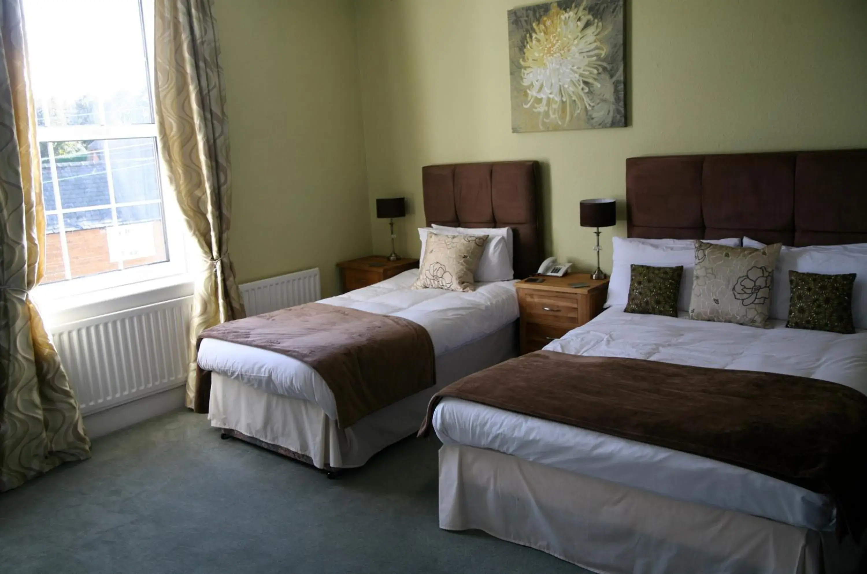 Family Room - single occupancy in The Pytchley Inn Family Room - single occupancy in The Pytchley Inn