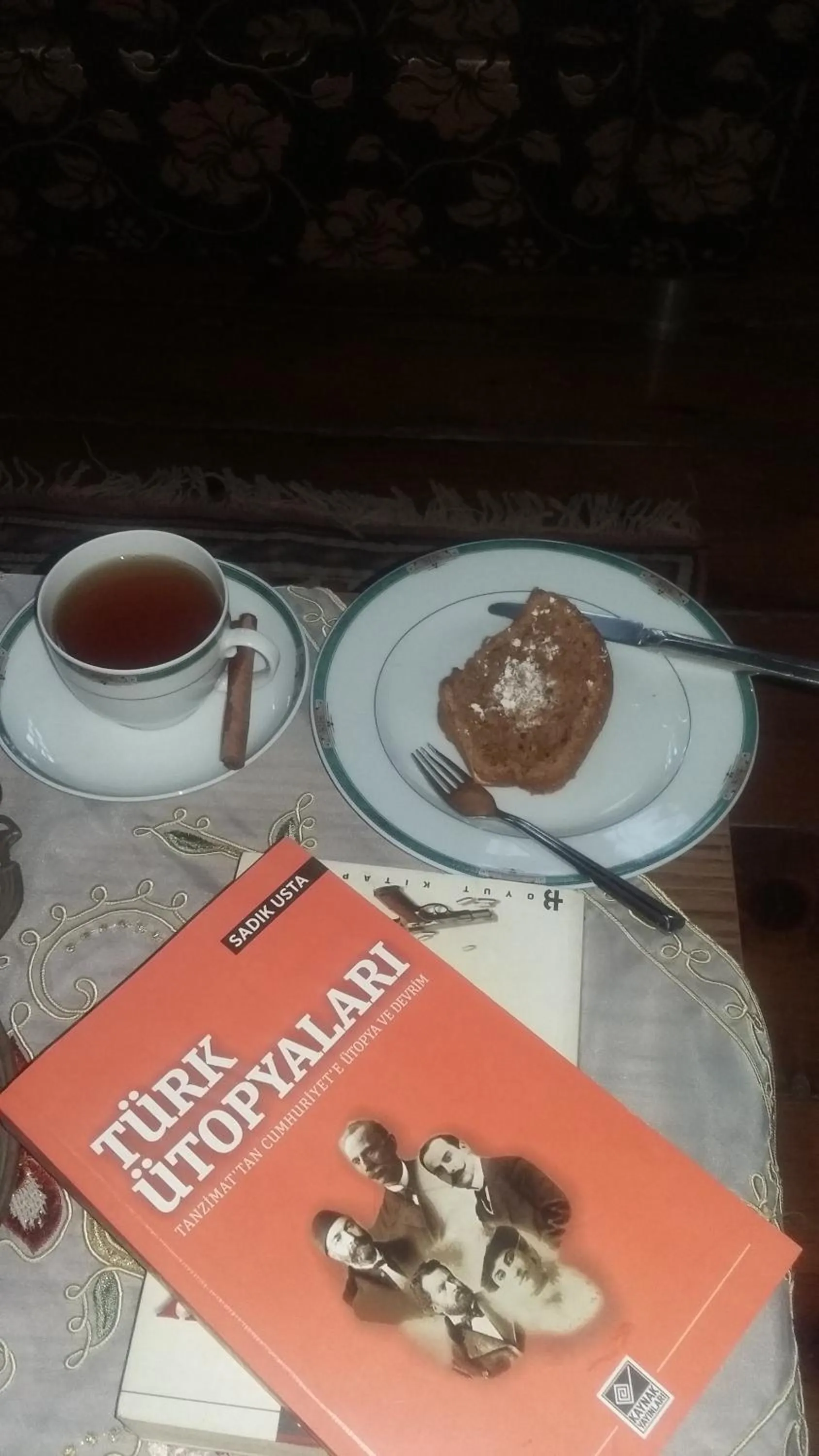 Communal lounge/ TV room in Nimet Hanım Konağı